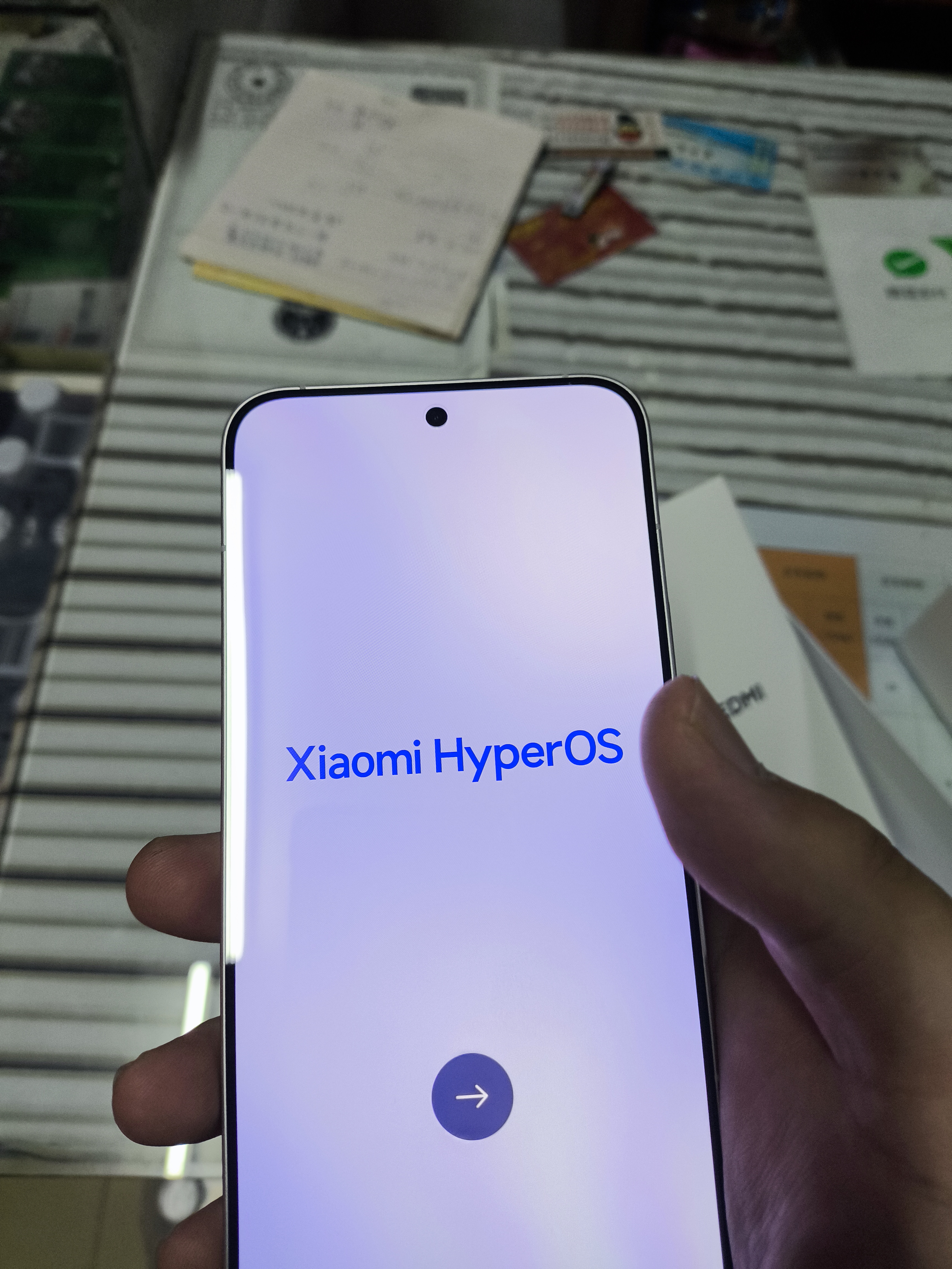 绿联【无尘仓2片】适用红米K90 至尊版/Max钢化膜手机膜无边 无尘仓秒贴高清耐指纹16444 实拍图
