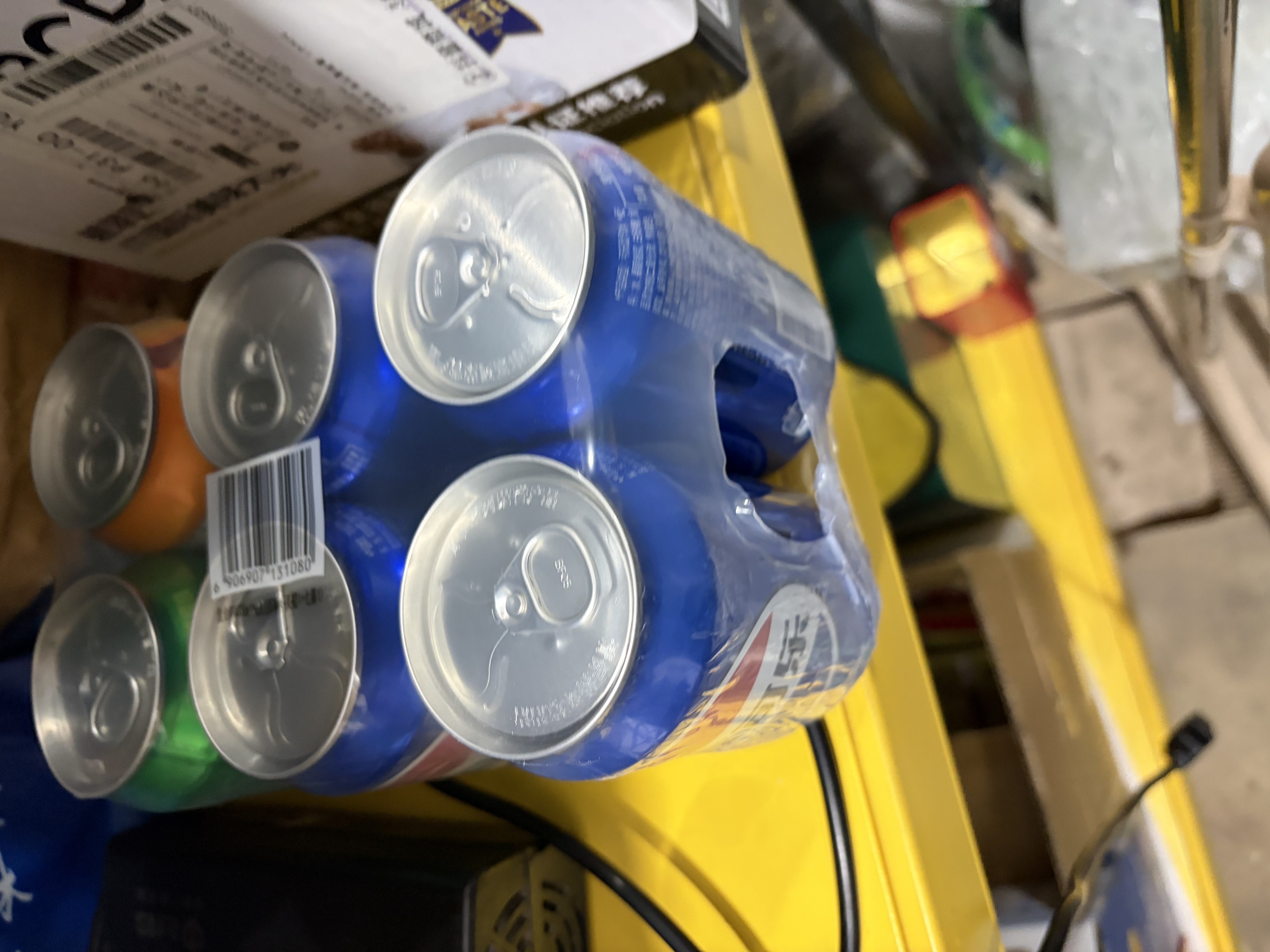 百事可乐Pepsi 可乐*4+7喜*1+美年达*1 碳酸饮料 汽水330ml*6 混合装 实拍图