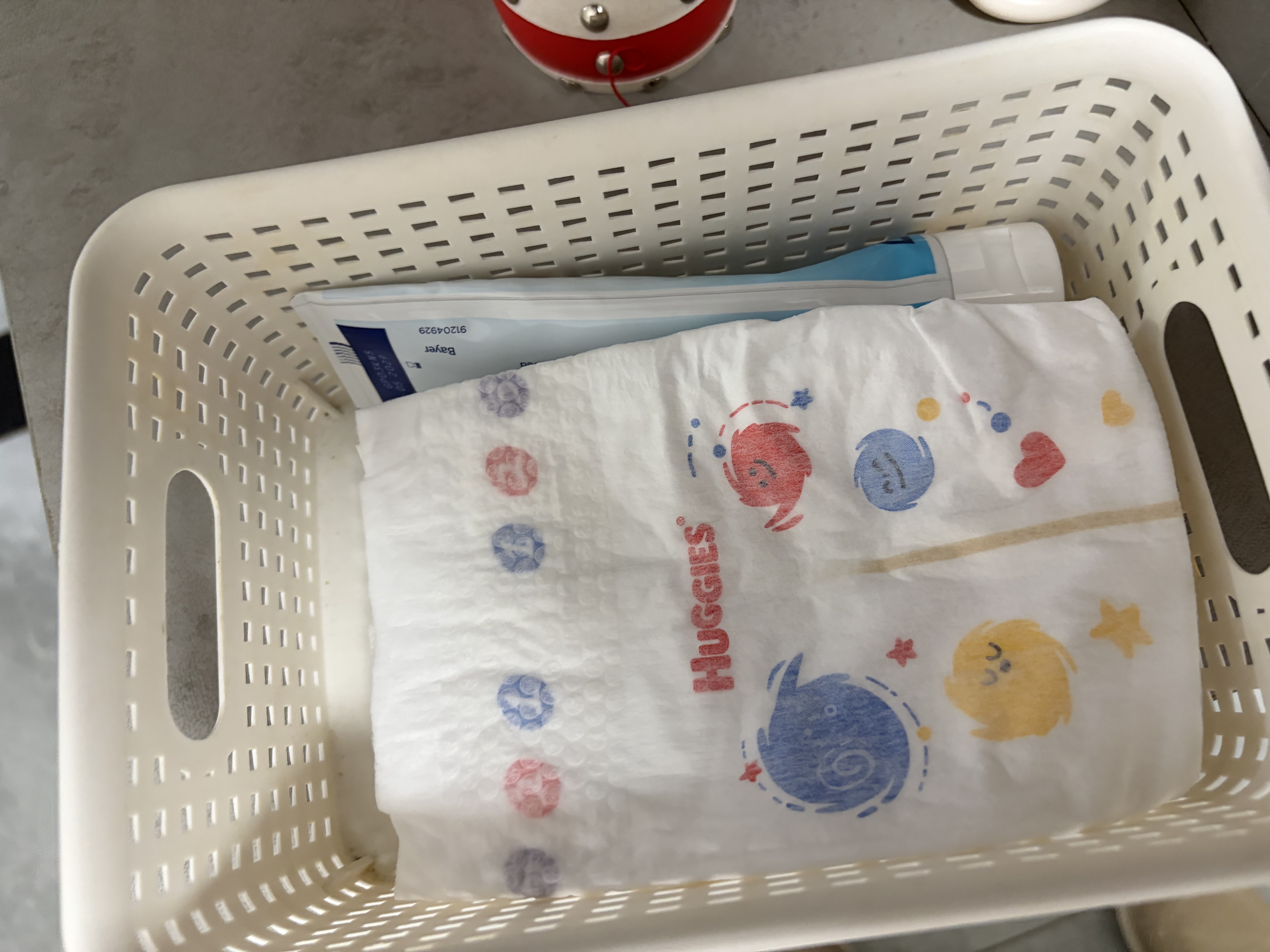 好奇（Huggies）金装小黑洞纸尿裤NB80片(5kg以下)尿不湿【速干不易红】 实拍图