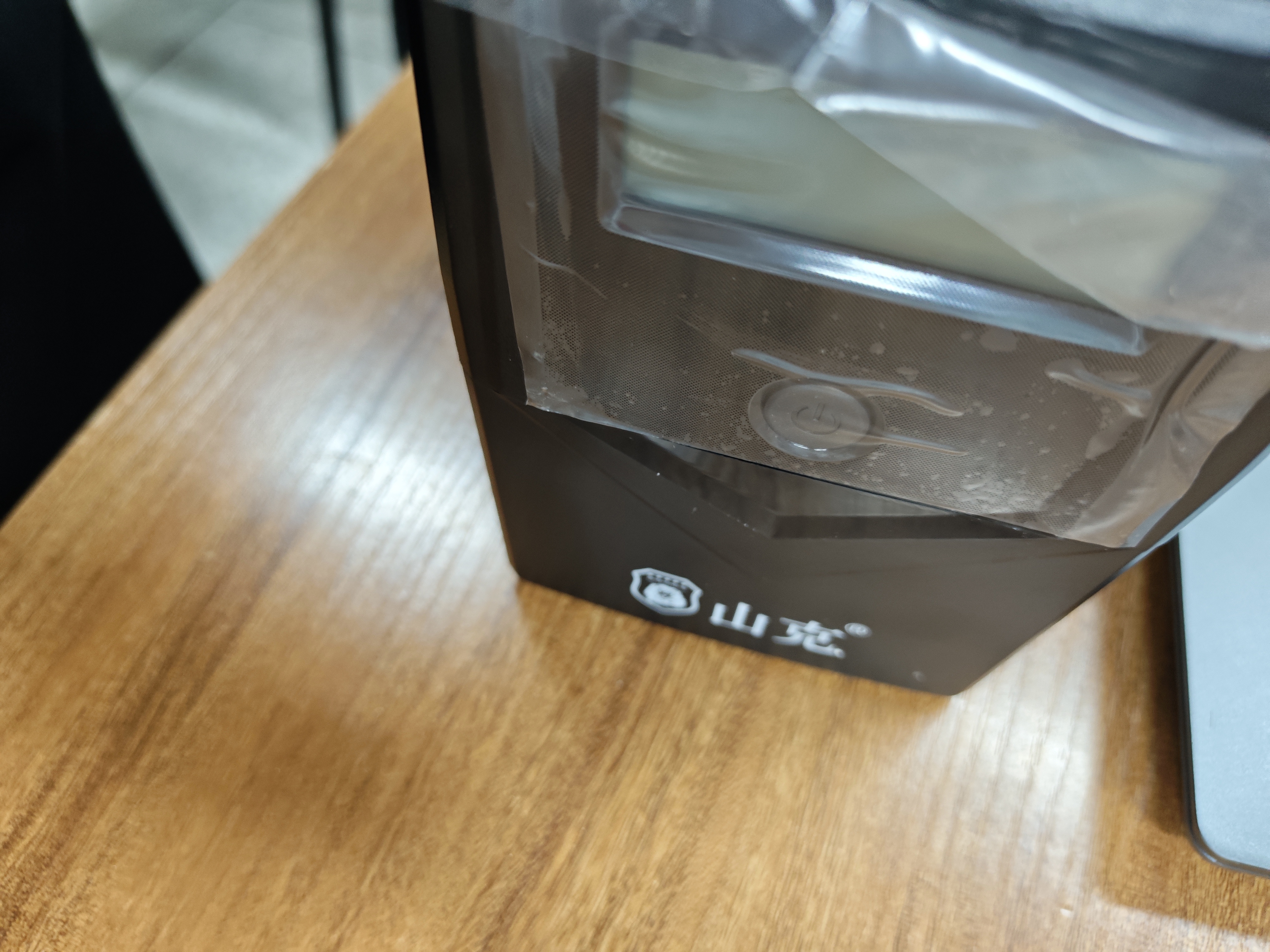 山克SP1000A ups不间断电源 办公电脑备用电源1000VA/600W 家用停电应急电源防断电 实拍图