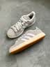 adidas 面包鞋 GRAND COURT BASE 00s休闲板鞋平底鞋男女阿迪达斯 浅灰/白色/树脂黄   41 实拍图