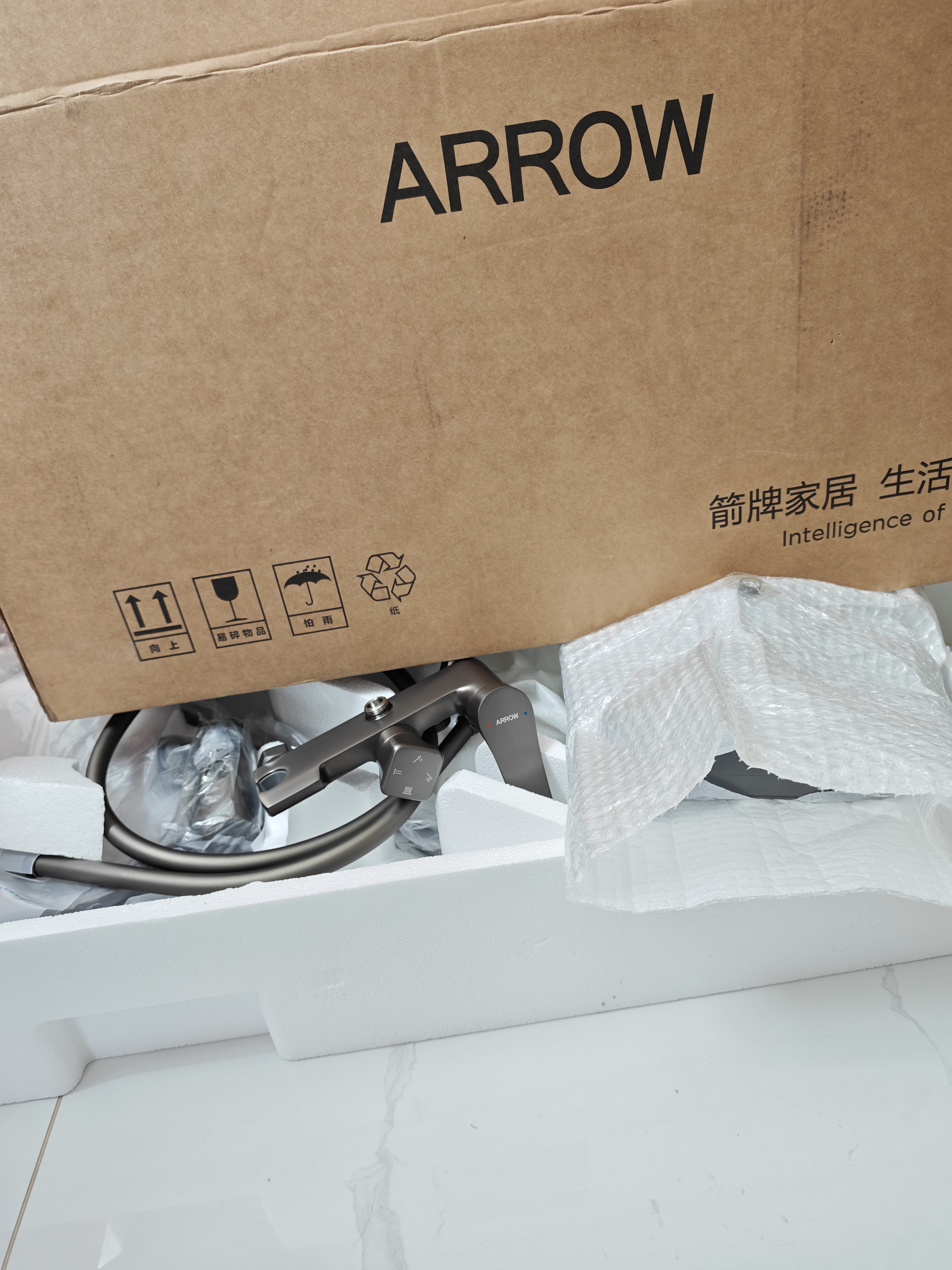 箭牌（ARROW）K110淋浴花洒套装卫生间冷热增压喷头全铜洗澡花洒AE34111MGGW-P3 实拍图