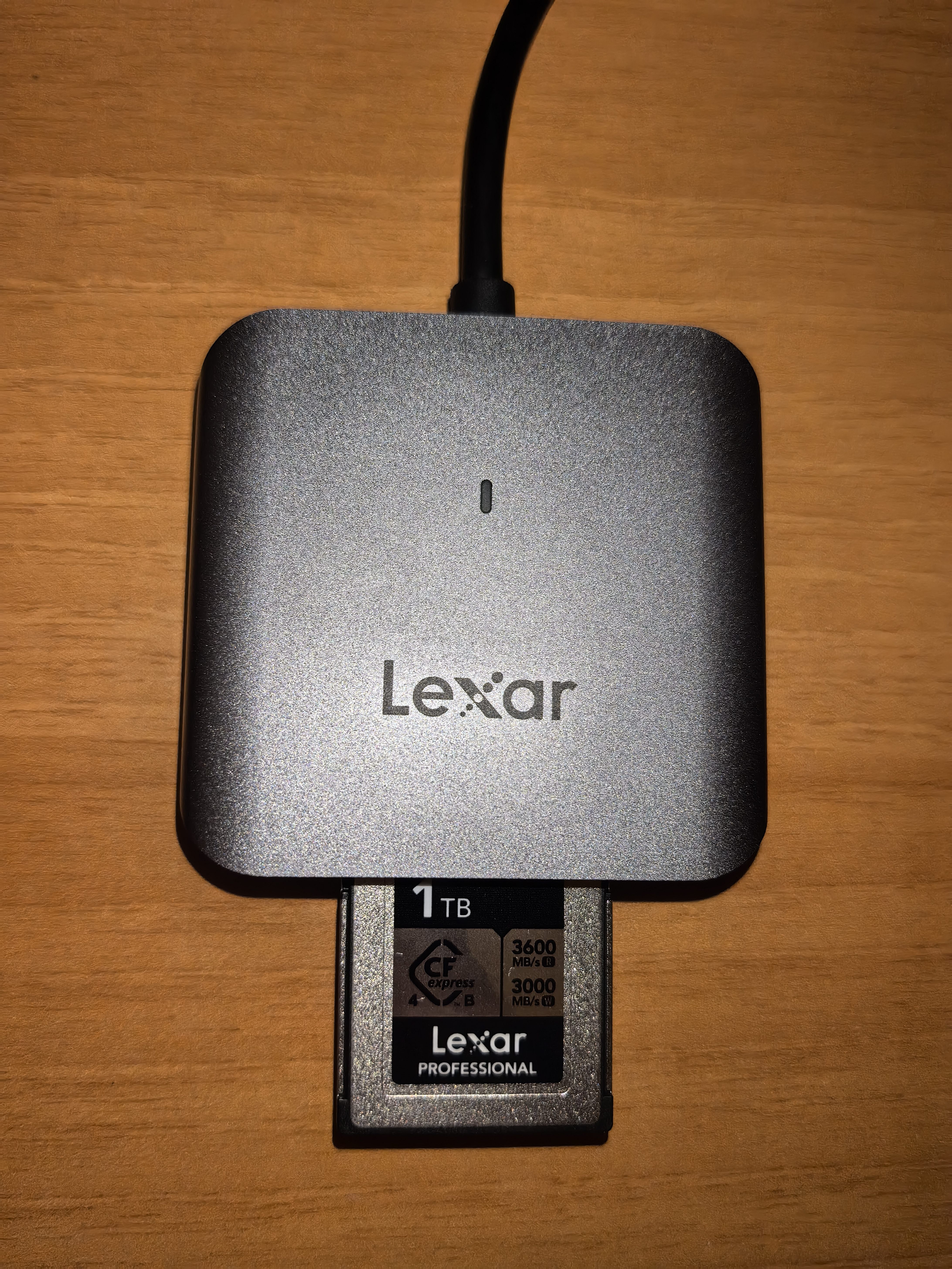 雷克沙（Lexar）USB 3.2高速读卡器 CFexpress Type B存储卡510U读卡器 10Gbps传输 金属喷砂 Type-C接口 实拍图