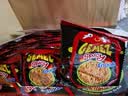 GEMEZ印尼小鸡面干脆面 火辣味14g*30包 独立包装休闲零食进口食品 实拍图