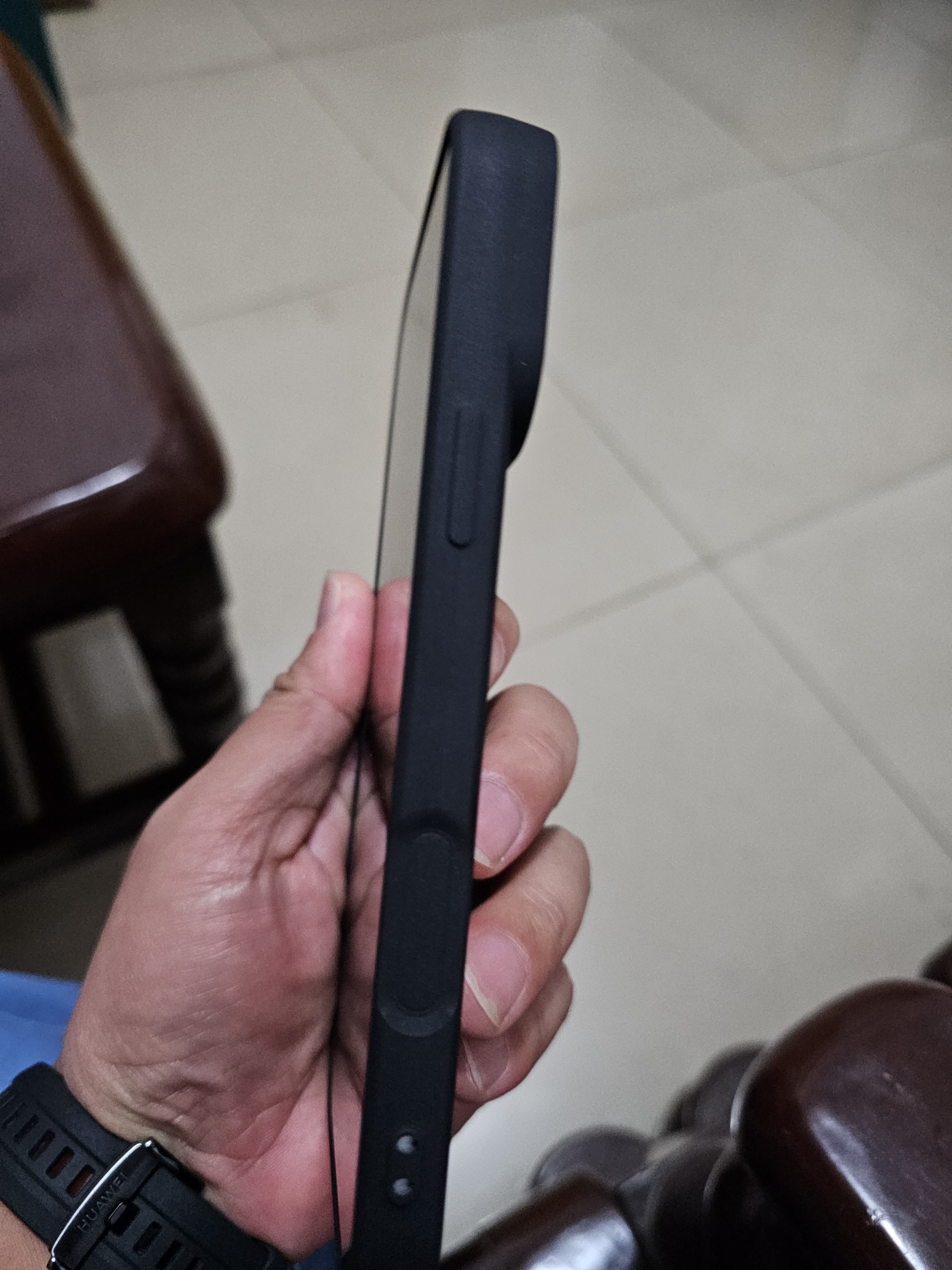 奶小鸭（NEYAA）适用苹果17promax手机壳 iphone17promax保护套全包硅胶防摔超薄创意卡通简约软壳男女款 石墨黑 实拍图