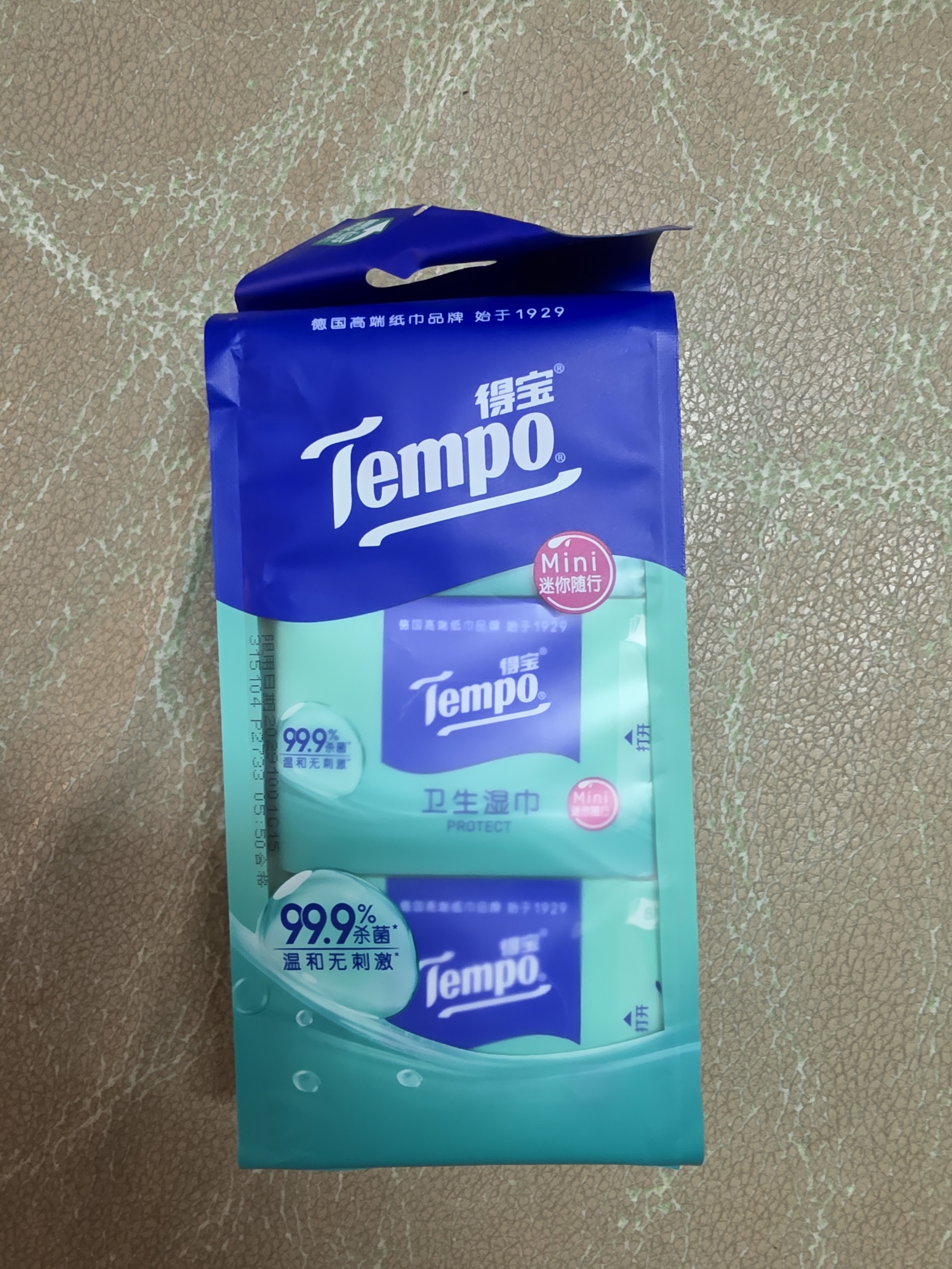 得宝（TEMPO）湿巾便携装小包迷你卫生湿巾无酒精杀菌湿纸巾婴儿湿手巾 杀菌率99.9% 48片装【8片/包】 实拍图