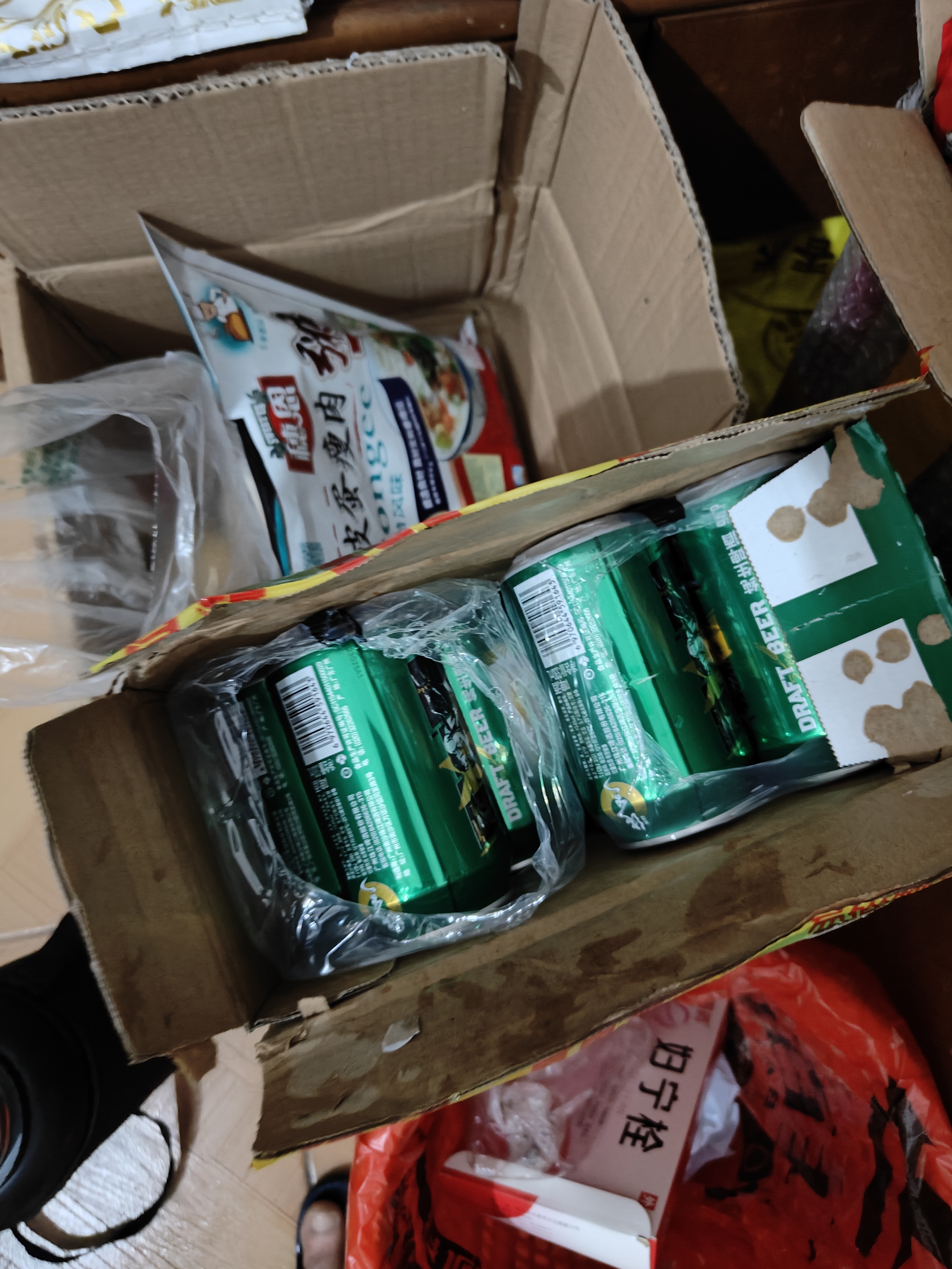 珠江啤酒（PEARL RIVER）9度 纯生啤酒 330ml*24听 整箱装  京东自营 鲜爽解腻 实拍图