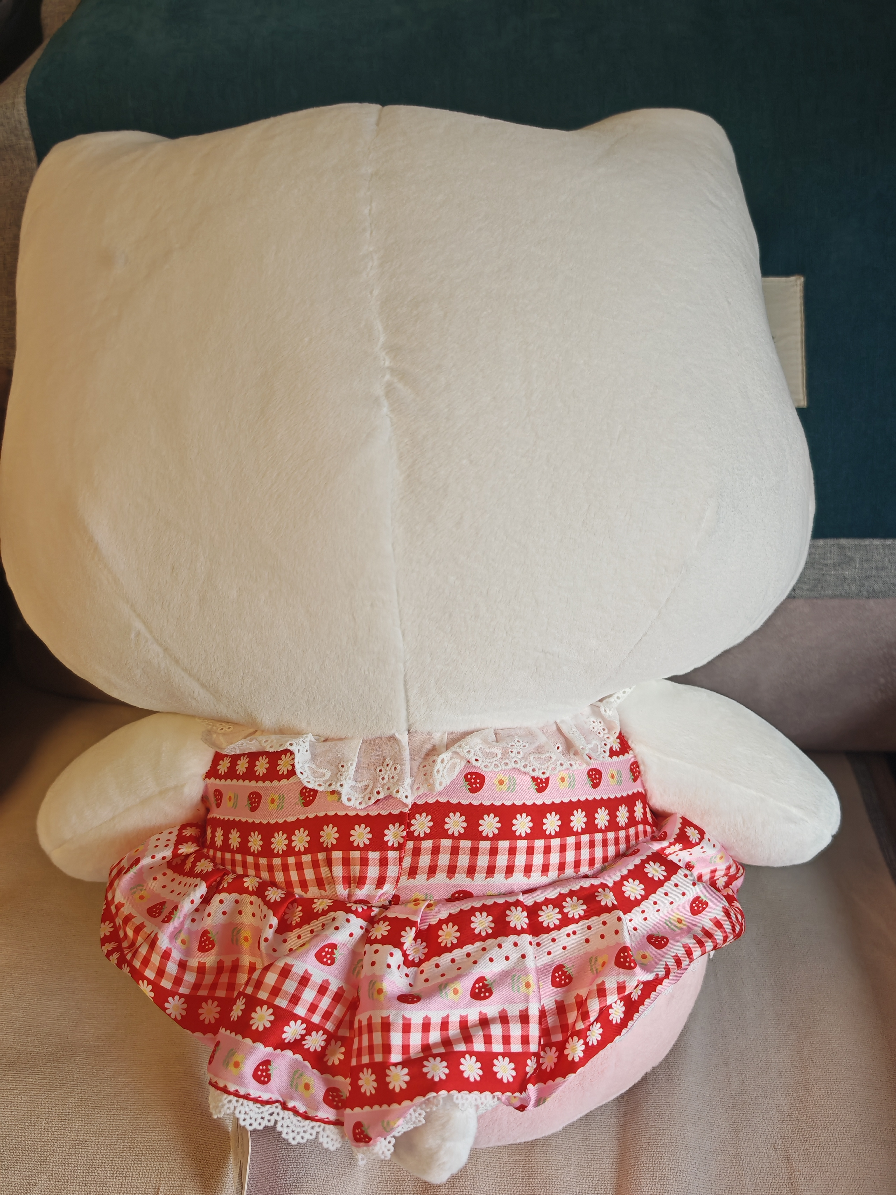 Hello Kitty三丽鸥毛绒玩具玩偶娃娃抱枕摆件生日礼物送女生52cm凯蒂猫公仔 实拍图