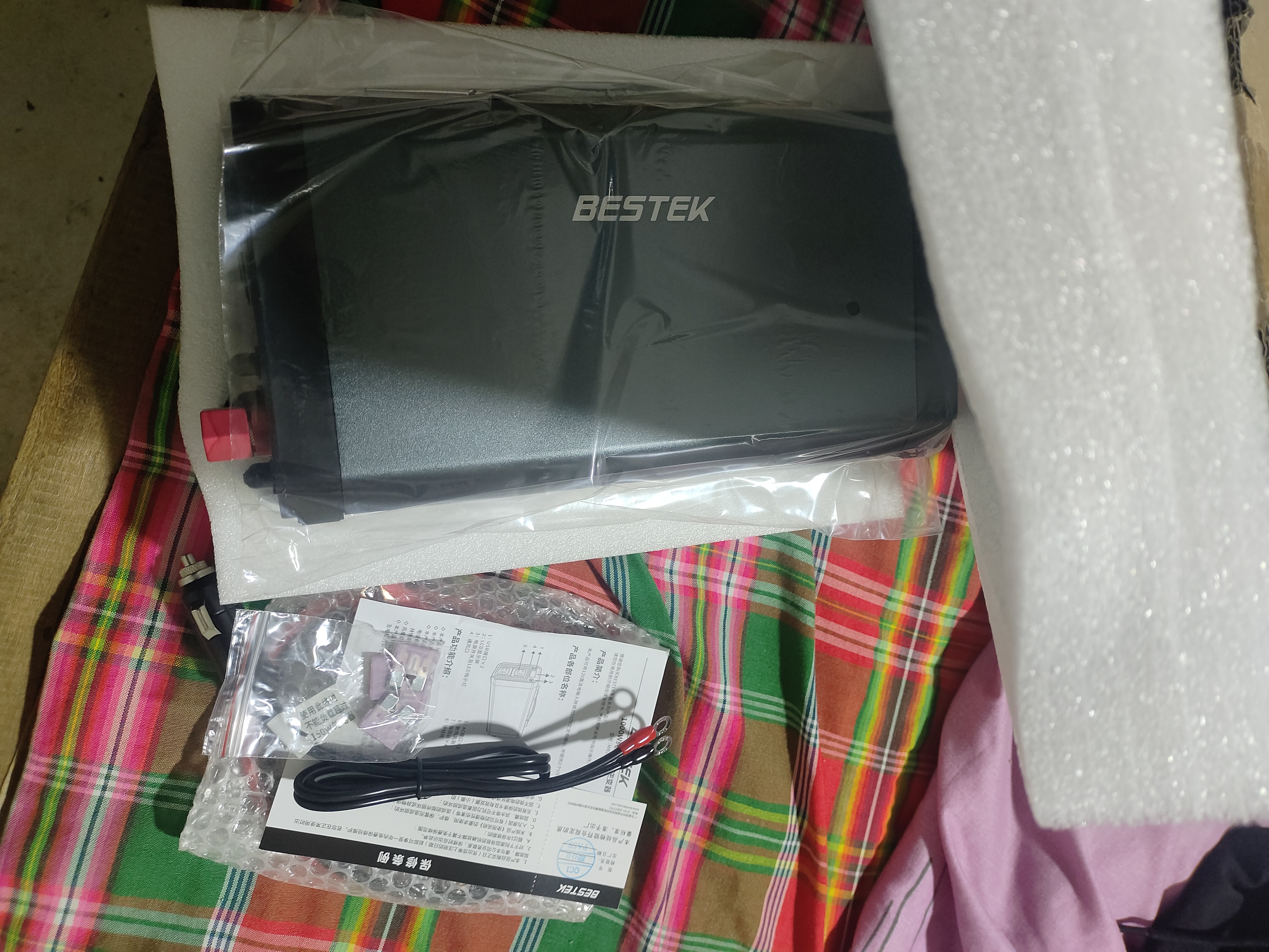 百事泰（BESTEK）逆变器大功率车载逆变转换器12V转220V实标1000W 户外电源设备 实拍图