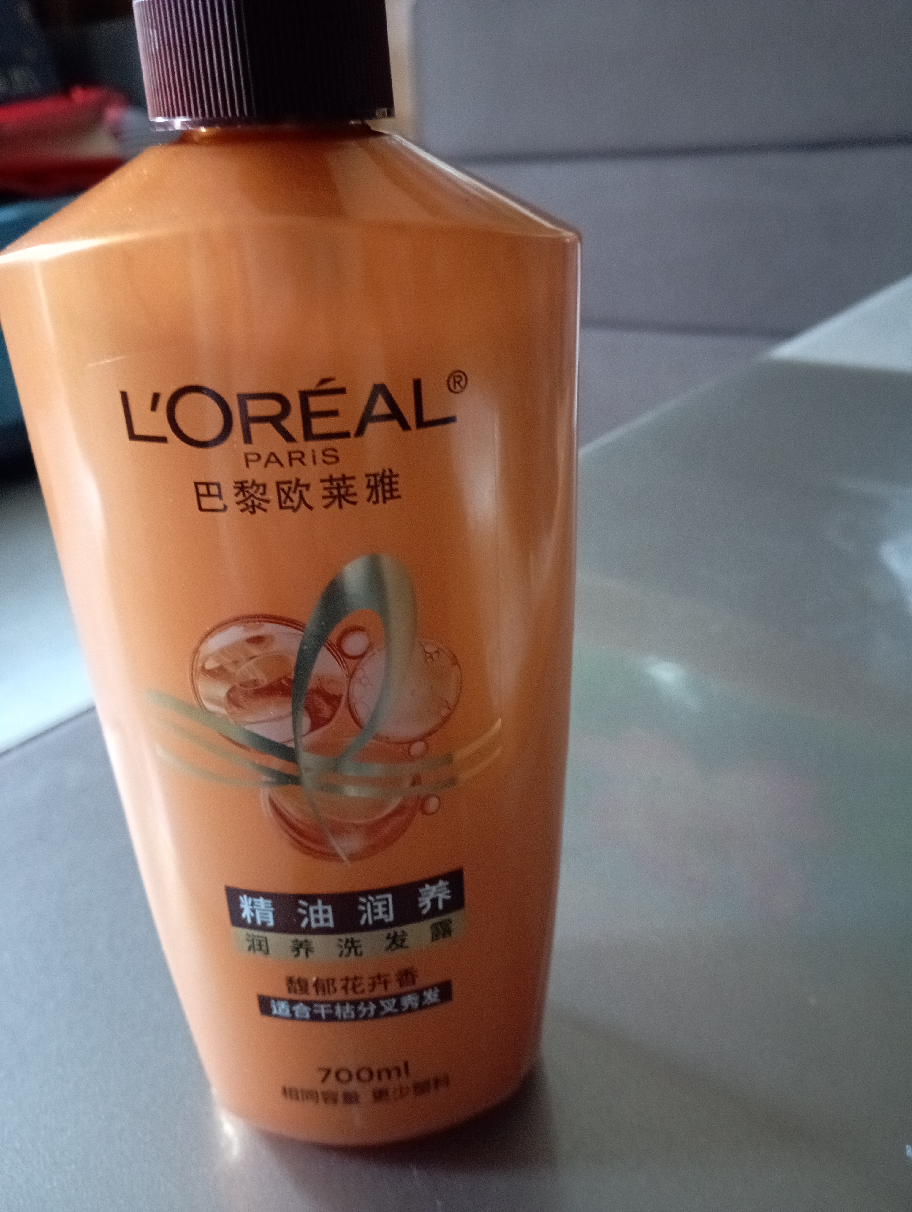 欧莱雅精油润养洗发水柔顺顺滑洗发露700ml(新老包装随机发货) 实拍图