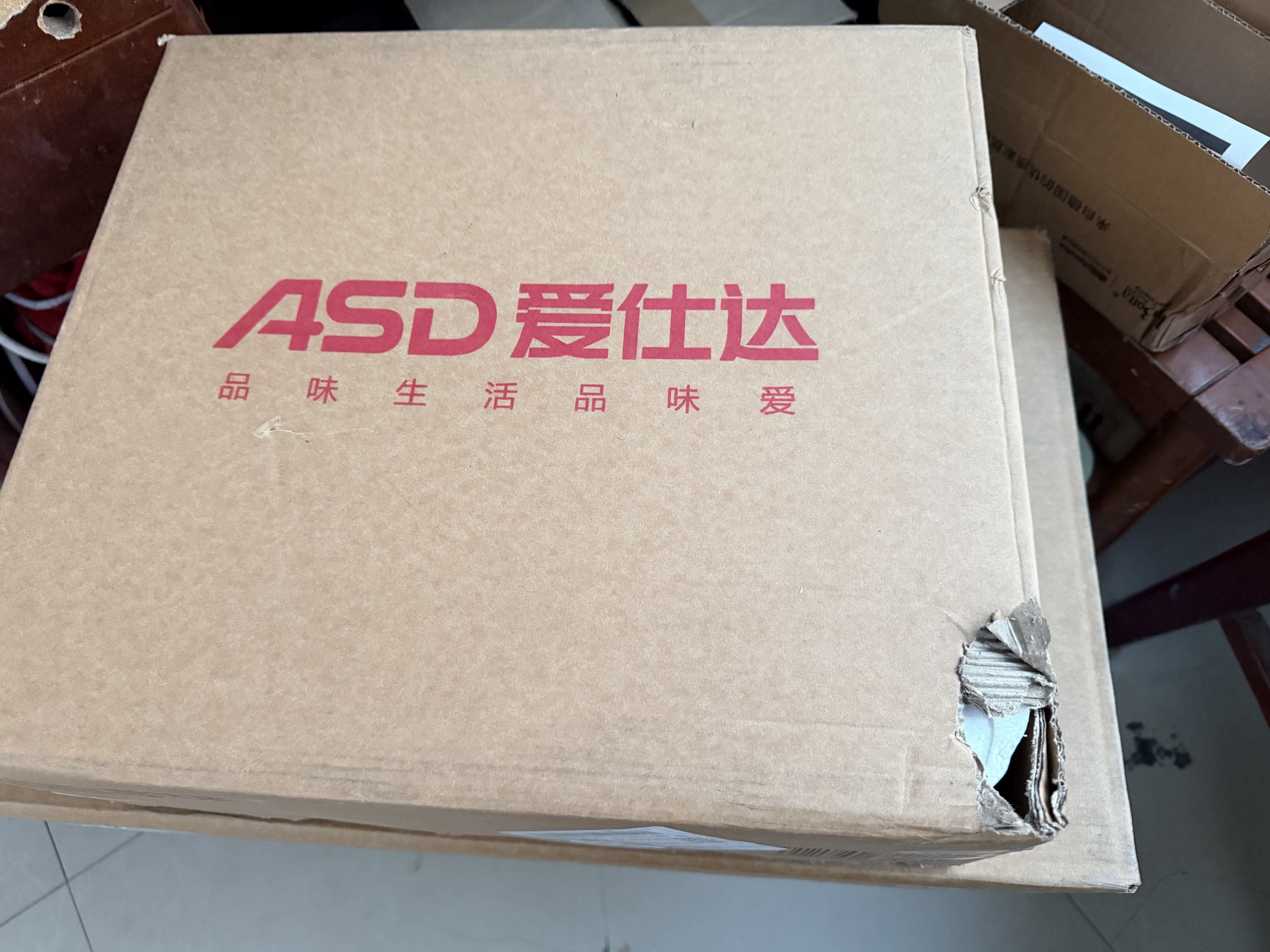爱仕达（ASD）炒锅不粘锅轻量魔法石无烟炒菜锅家用钛锅32cm电磁炉燃气通用Z8WG 实拍图
