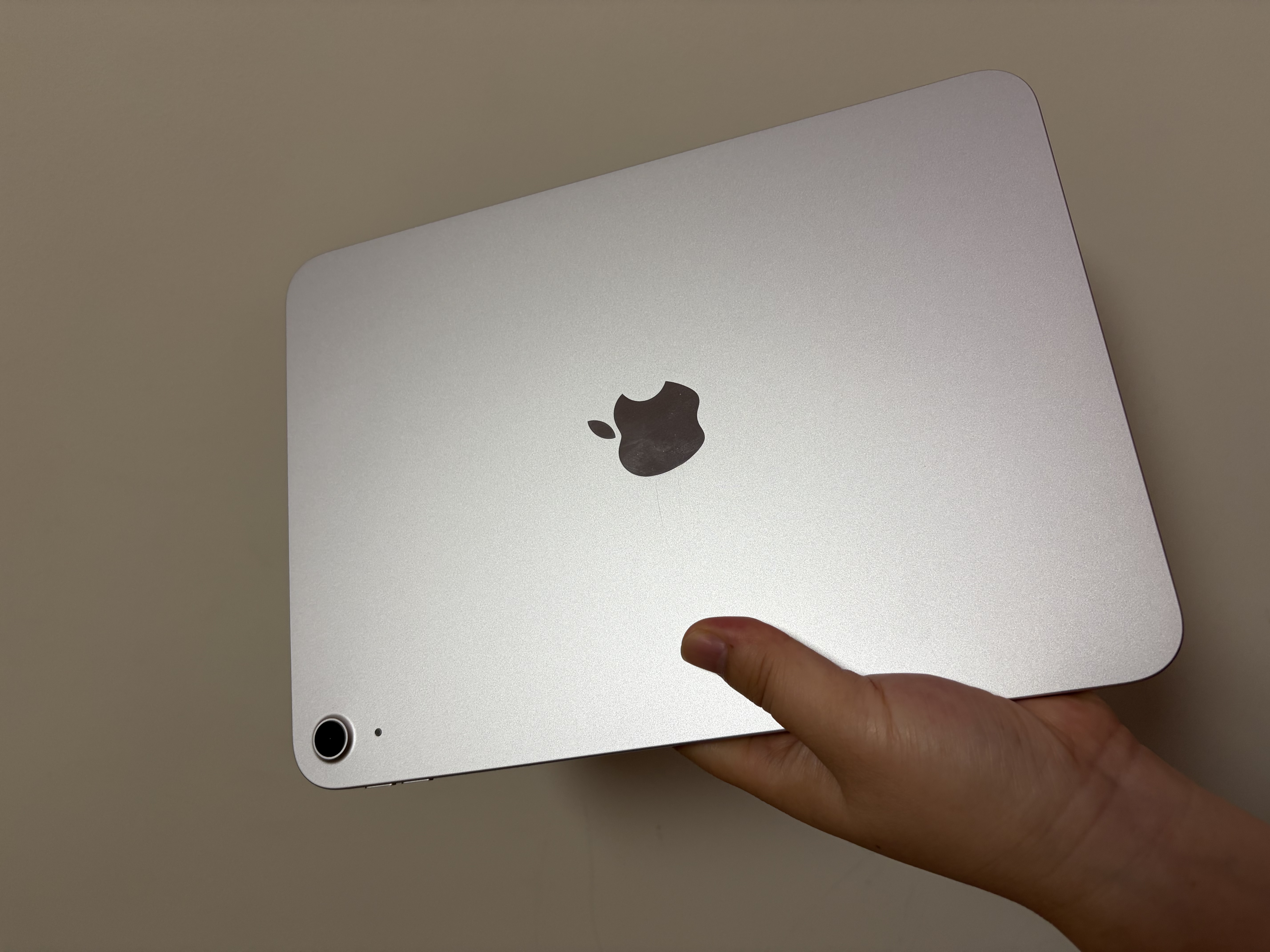 Apple/苹果 iPad 11英寸 A16芯片2025年款 平板电脑 (128GB WLAN版学习办公娱乐)银色 实拍图