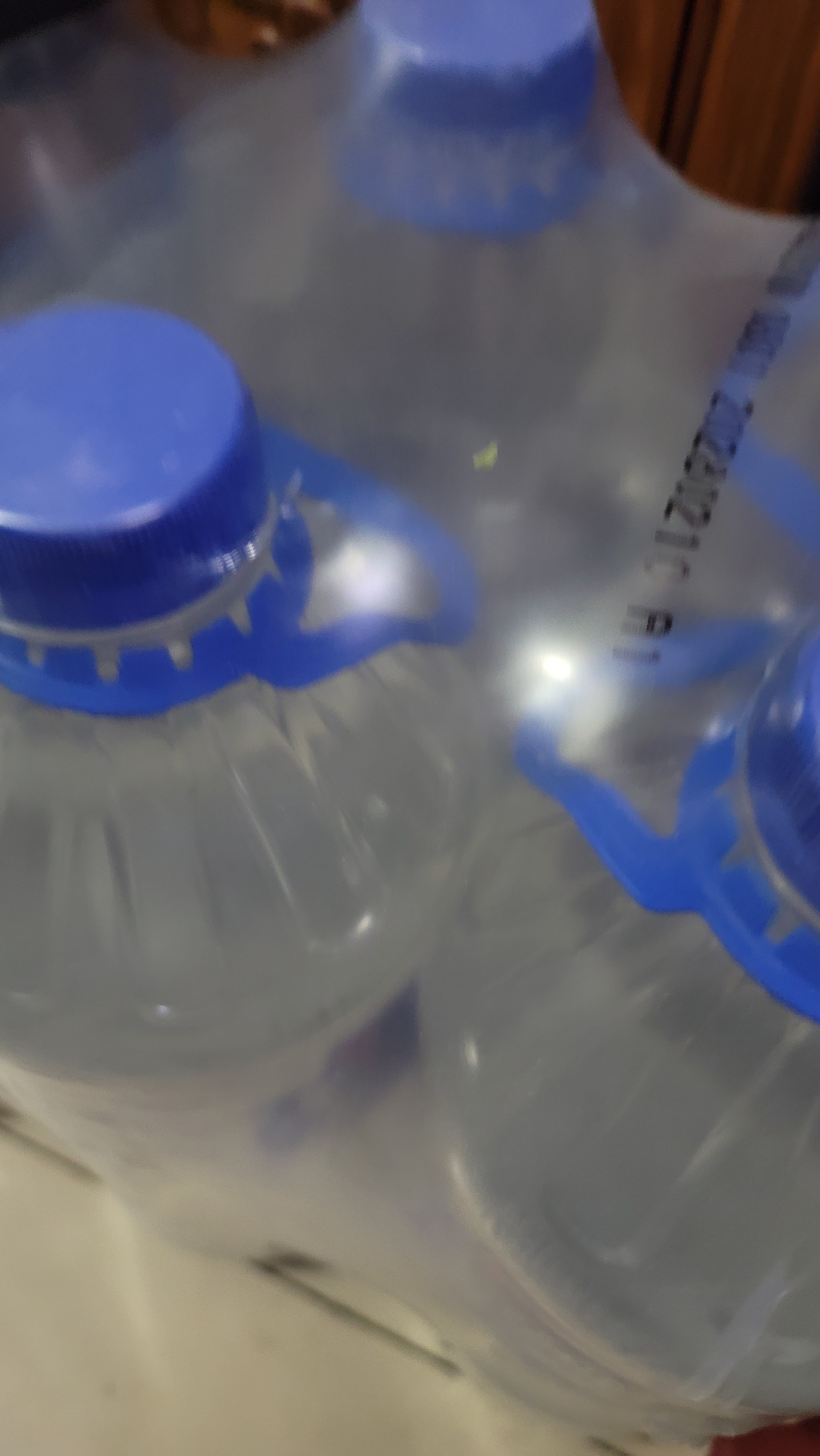 泉阳泉（QUANYANGQUAN）长白山天然矿泉水 大桶装 家庭用水 2L*6桶 整箱塑包装 实拍图