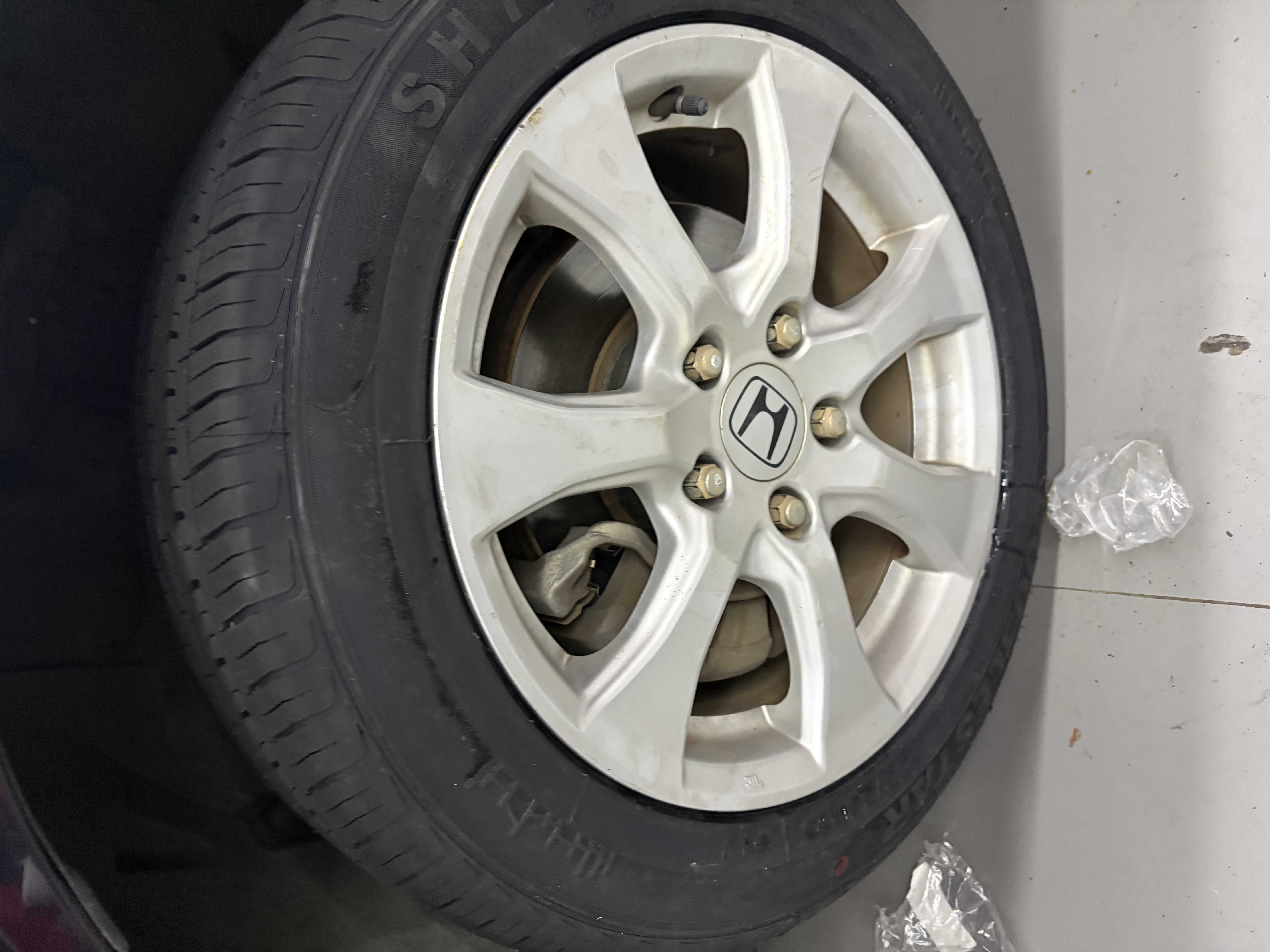 双星JUOGO轮胎 205/55R16 91V SH71适配新朗逸/速腾/英朗GT/宝来 实拍图