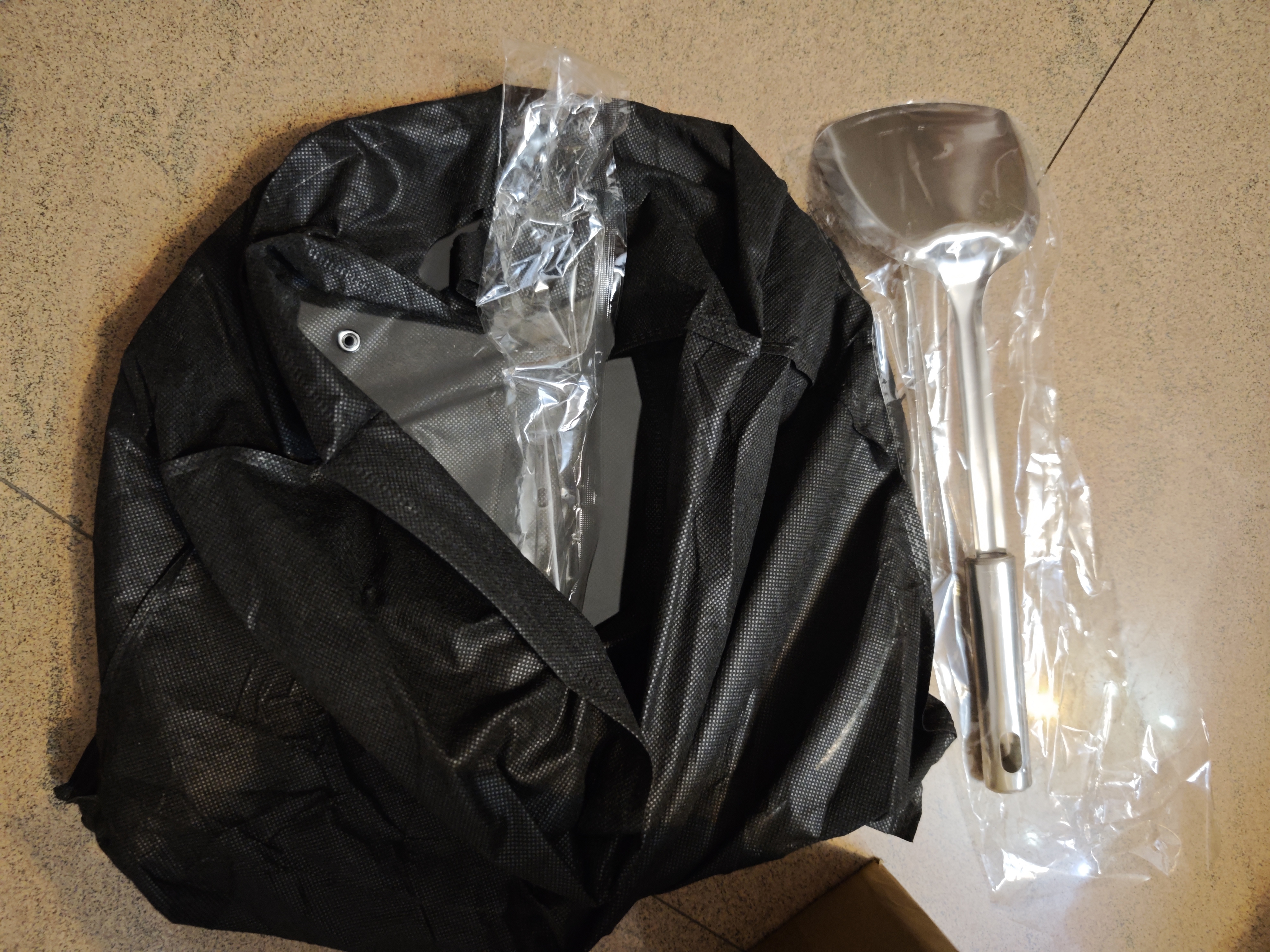 京严传家老炒锅铁锅无涂层炒菜不粘锅家用精铁锅具燃气电磁炉用已开锅 【灶具通用】适合3-5人  赠盖铲  直径 32cm 百年工艺｜传统铁锅｜健康不沾 实拍图