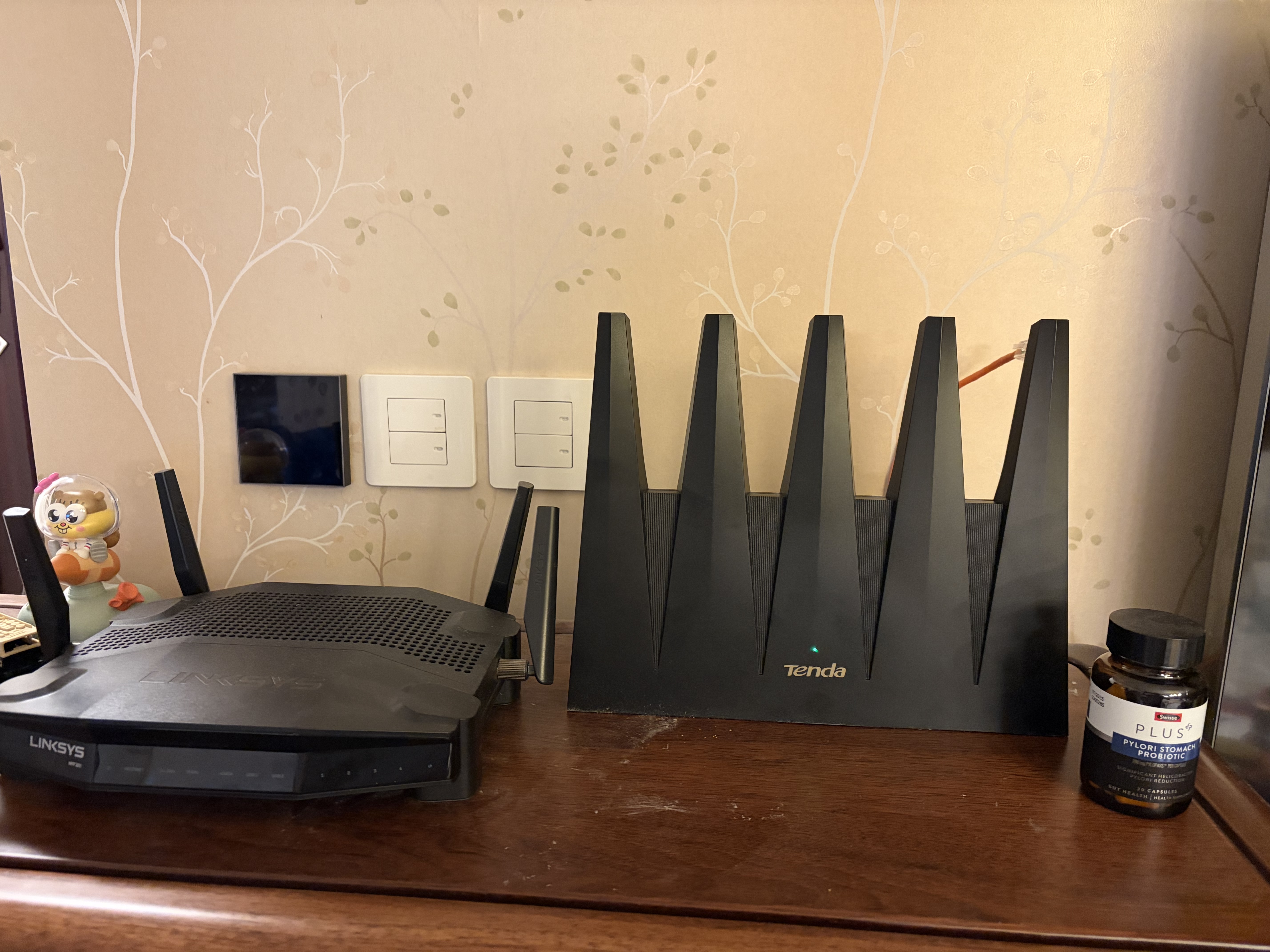 Tenda腾达路由器WiFi7【泰山BE7200 Ultra】千兆穿墙王信号放大器增强无线家用电竞立式BE12 Pro 实拍图
