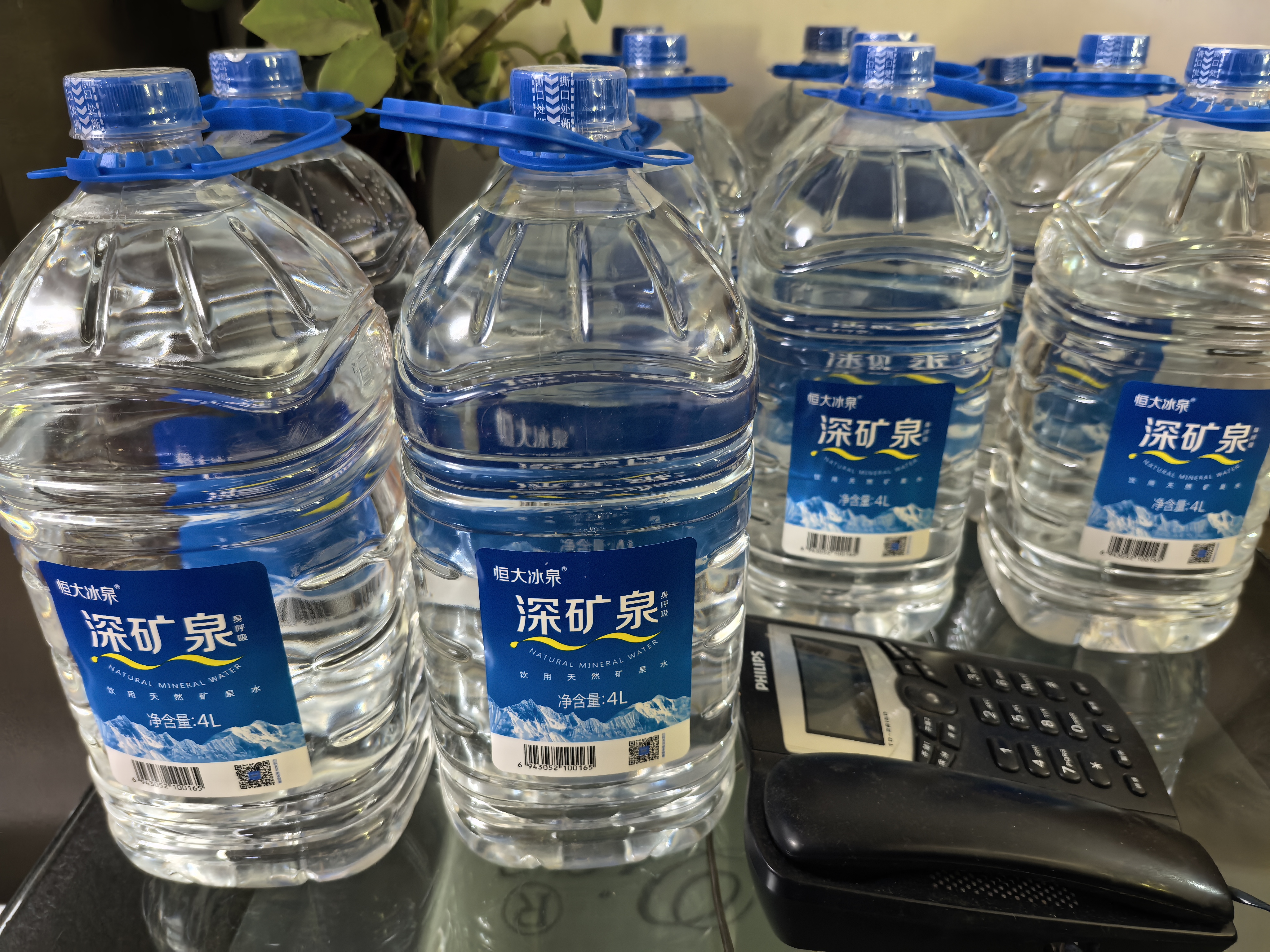 恒大冰泉天然饮用矿泉水4L*4桶整箱装大桶泡茶露营桶装水京东自营热门商品 实拍图