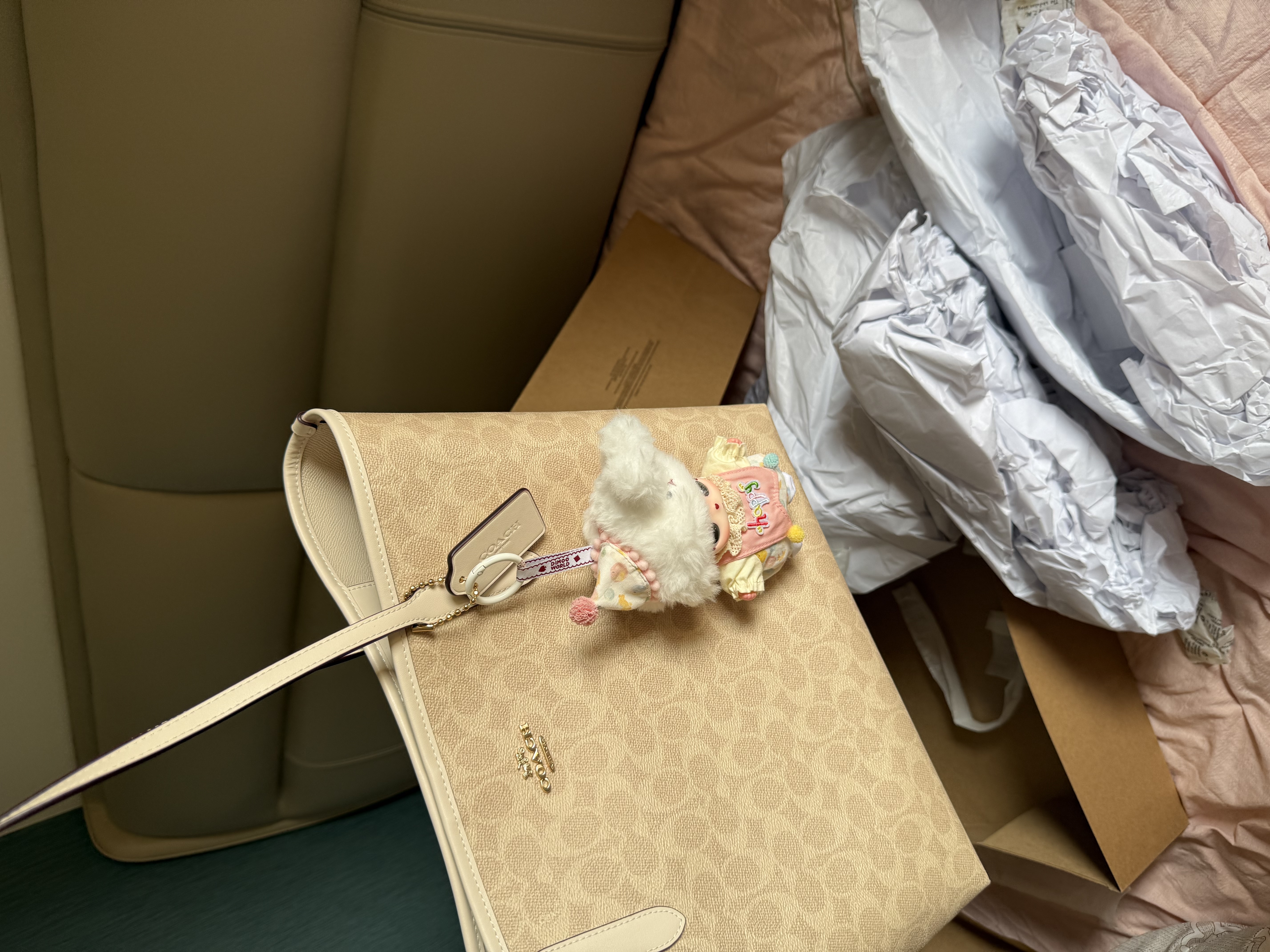 蔻驰（COACH）【品牌直供】女士CITY33大号手提托特包沙黄配白CV976礼物次日达 实拍图