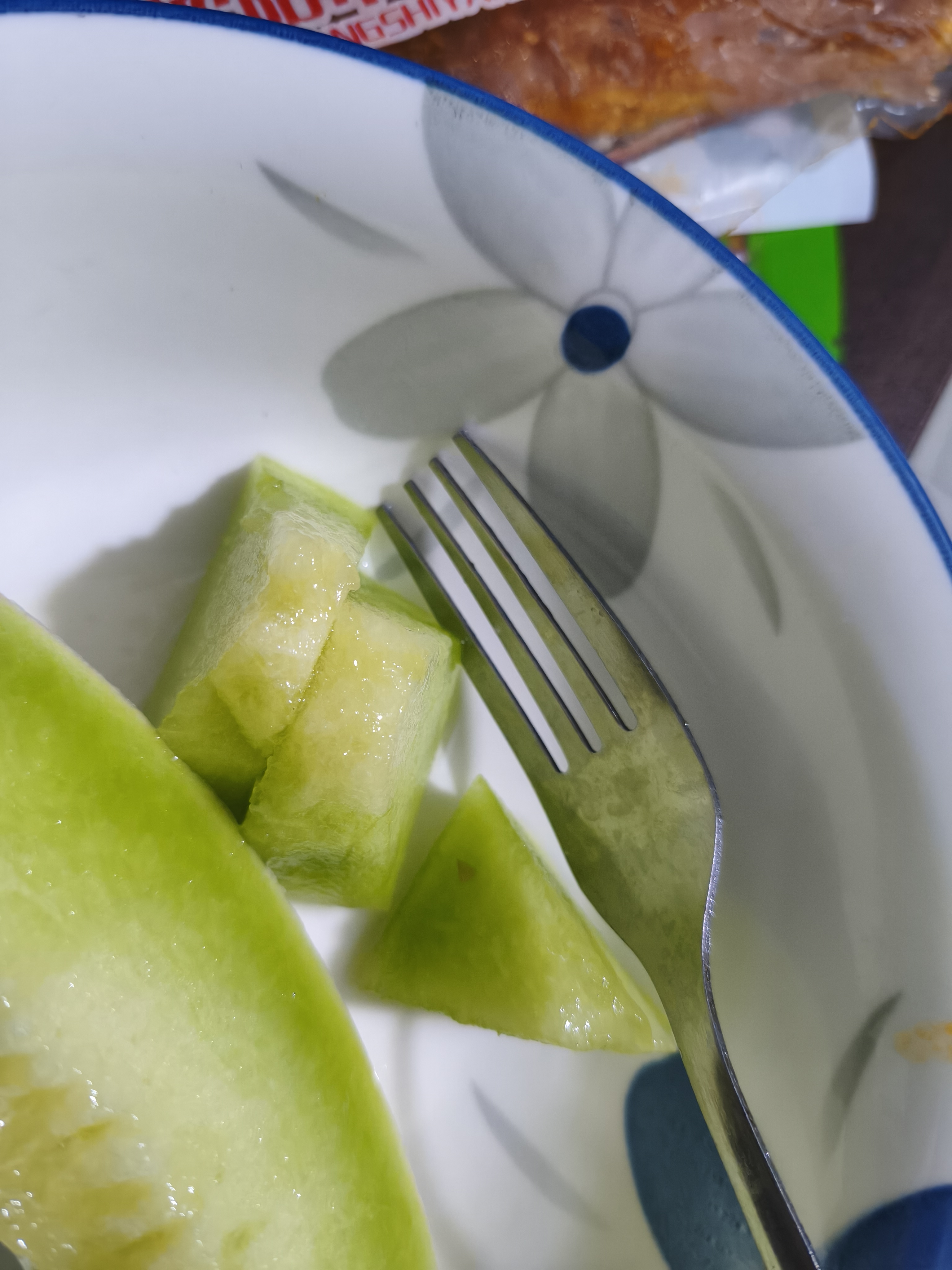 藤上熟玉菇蜜瓜单粒约1.2kg 实拍图