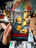 变形金刚（Transformers）儿童男孩玩具工作室系列加强级《变形金刚：毁灭》大黄蜂G1925 实拍图