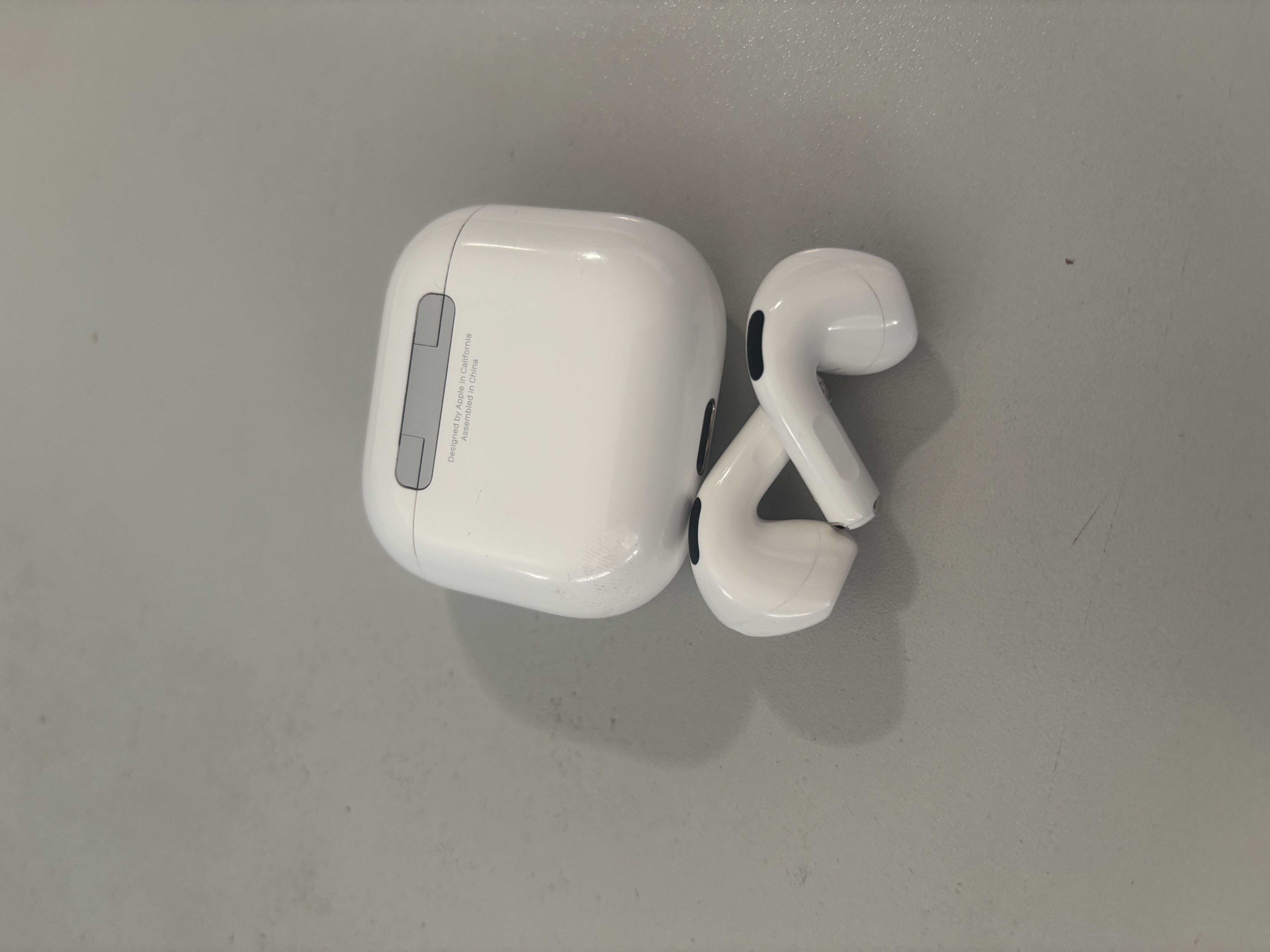 Apple/苹果 AirPods 4 搭配USB-C充电盒 蓝牙耳机 适用iPhone/iPad/Mac 四代MXP63CH/A 实拍图