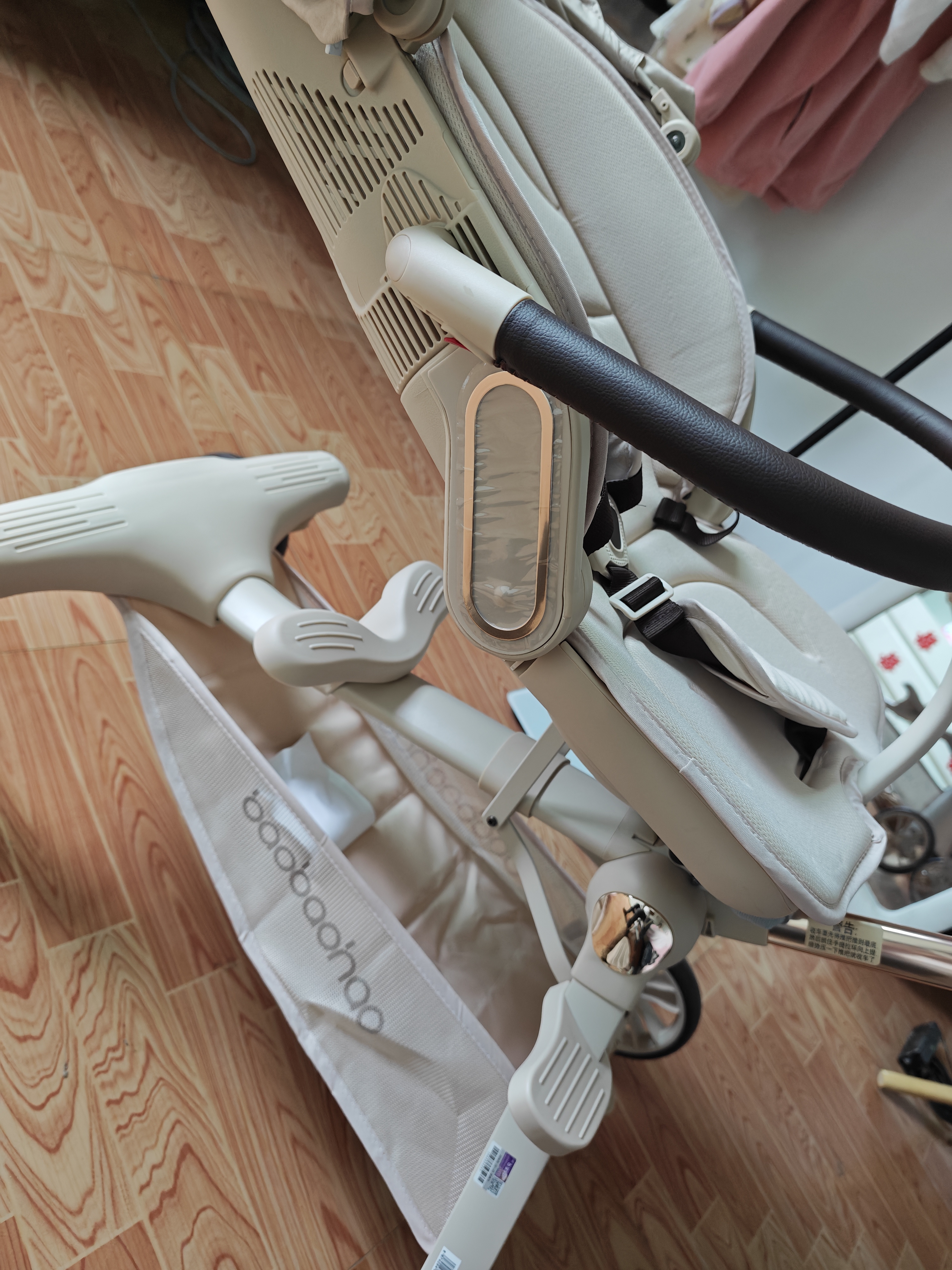宝宝好V16遛娃神器轻便折叠婴儿车可坐可平躺溜娃车双向高景观溜娃神器 V16C香草拿铁-布篷|可坐可躺+豪华礼包 实拍图