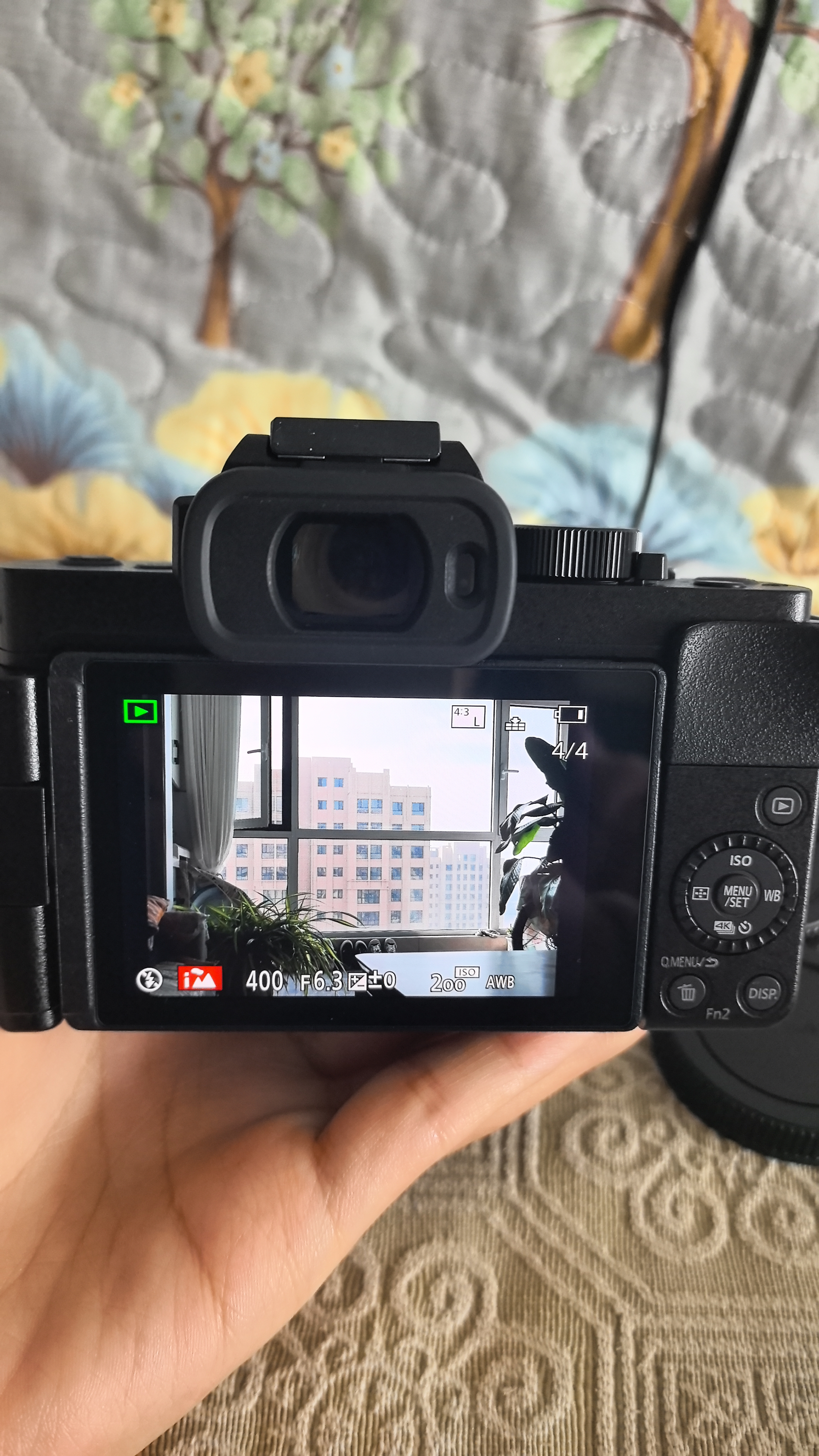 松下（Panasonic）Lumix G100D M43画幅相机 M43卡口 微单相机 无反数码相机 G100D+【12-60+25F1.7】双白盒套装 实拍图