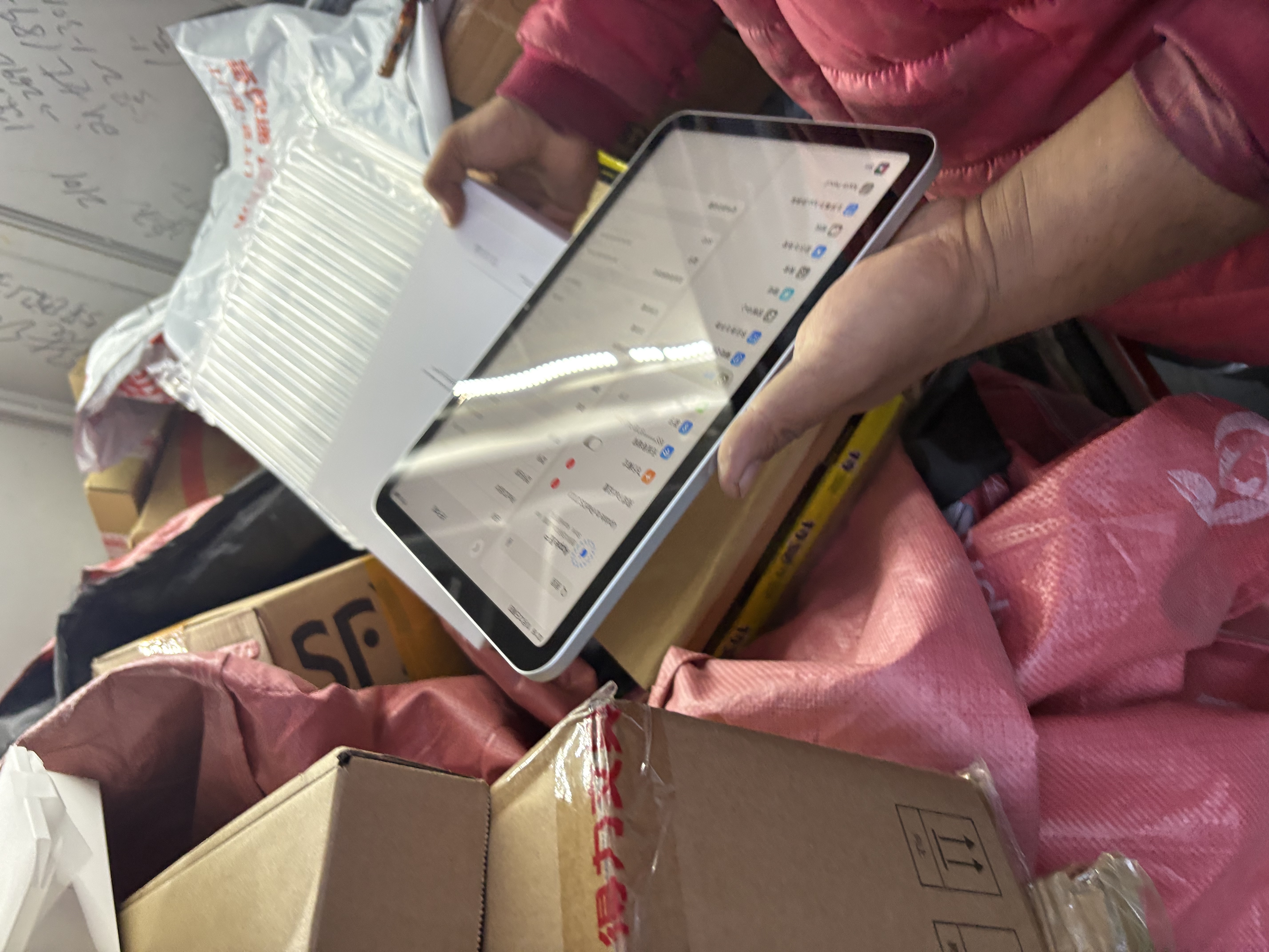 Apple/苹果 iPad 11英寸 A16芯片2025年款 平板电脑 (128GB WLAN版学习办公娱乐)银色 实拍图