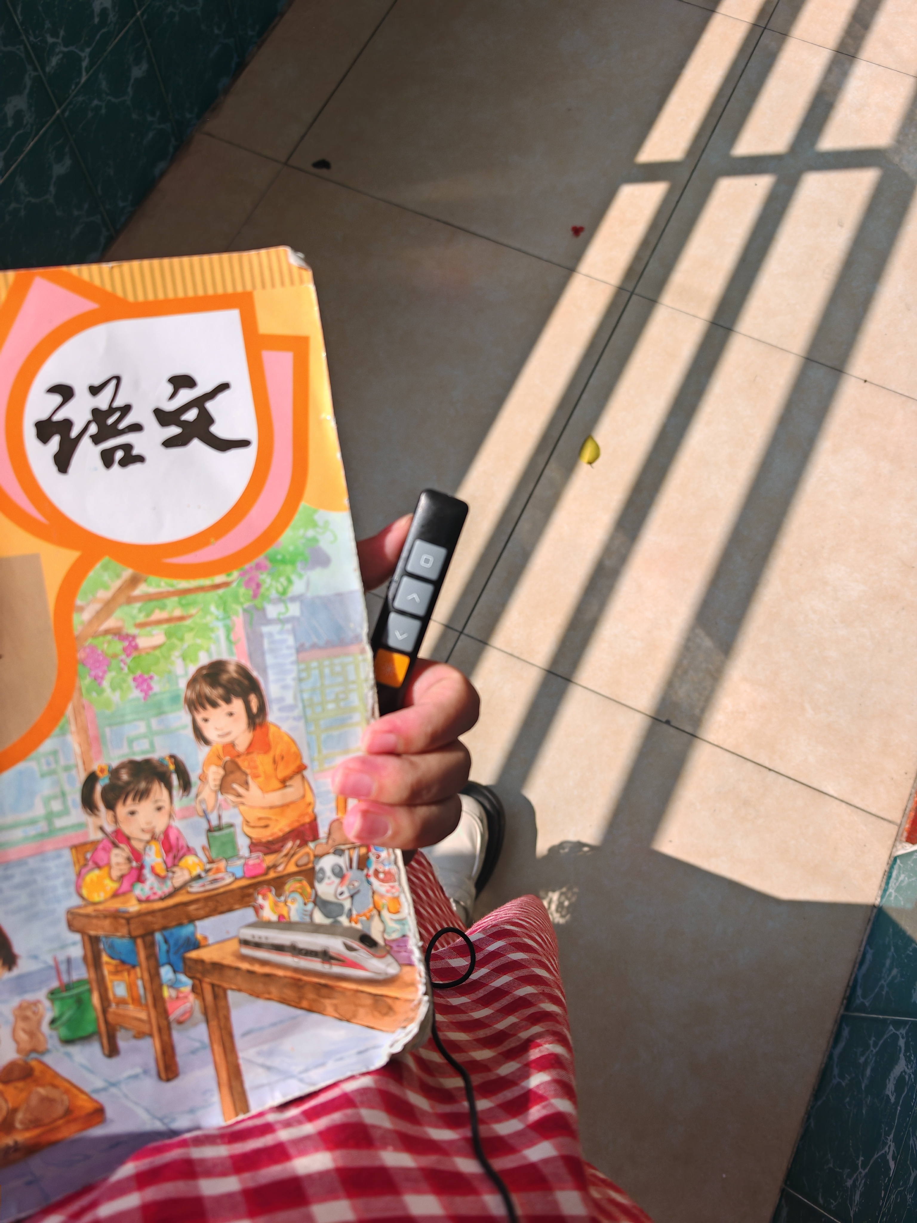 得胜（TAKSTAR）E126(二代)小蜜蜂扩音器教师专用上课麦克风德胜讲课喇叭扩音器宣传音响 白色 实拍图