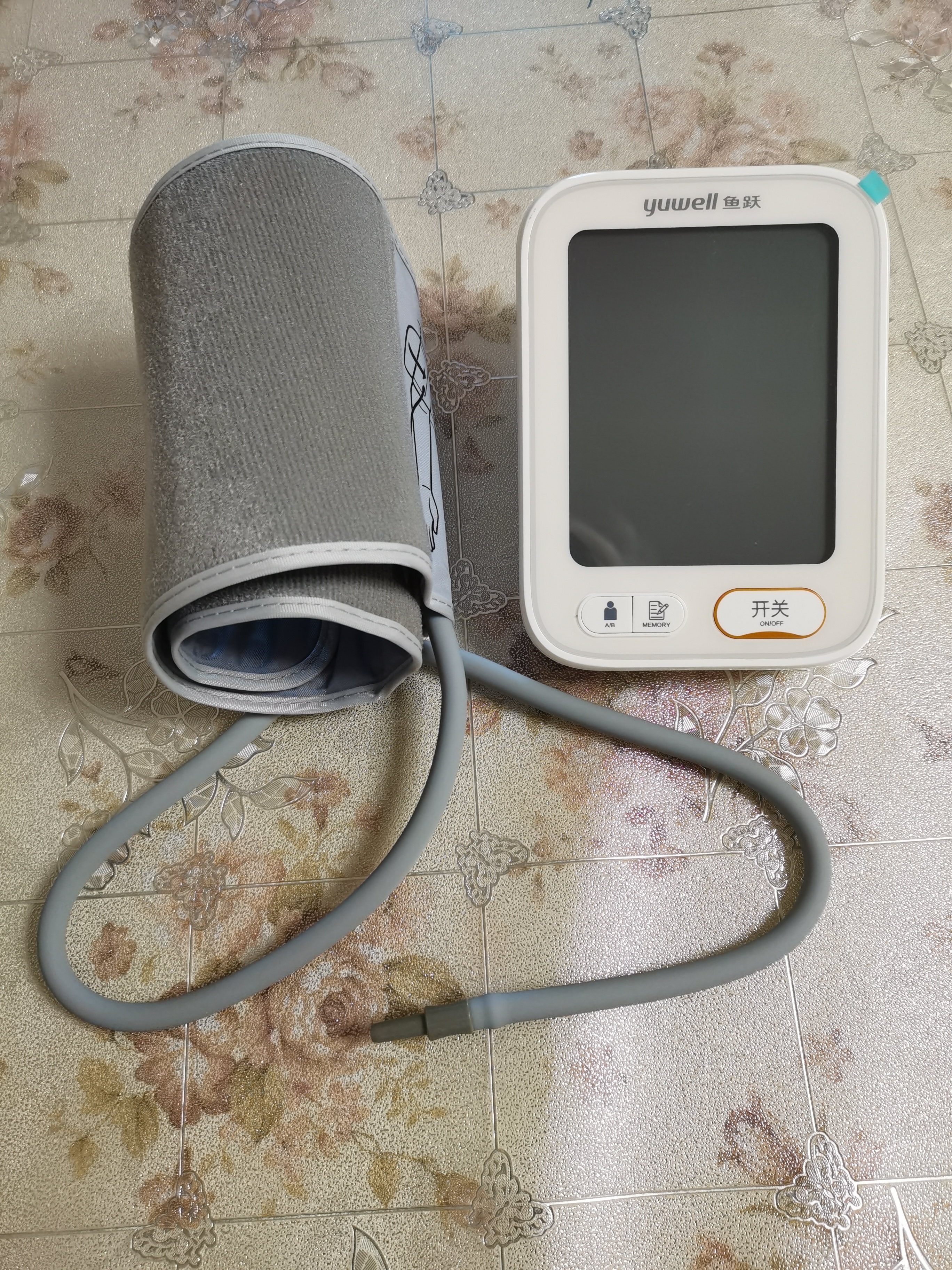 鱼跃（yuwell）热卖爆款上臂式电子血压计血压仪医用高精准血压测量仪家用680AR 实拍图