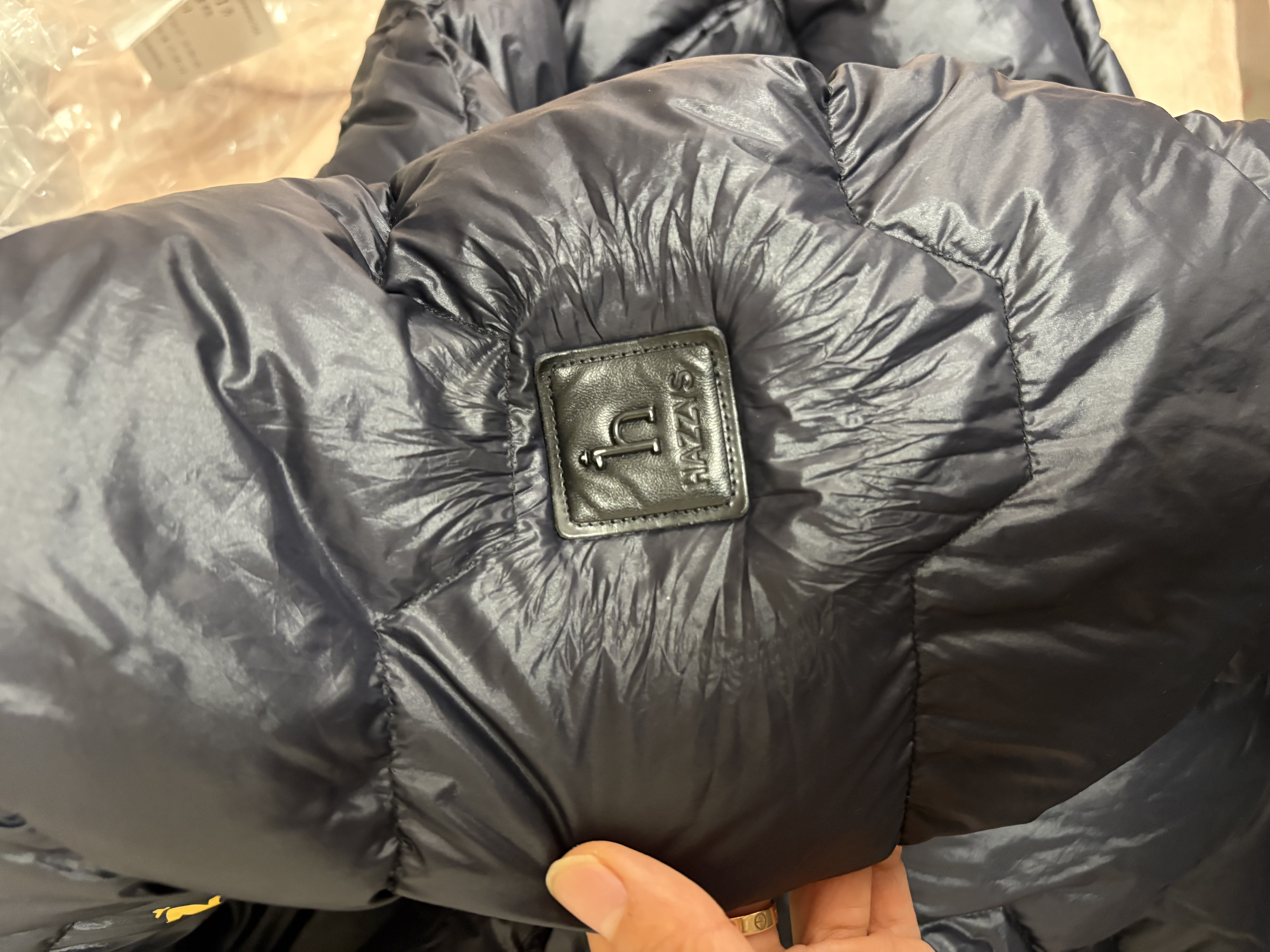 京东衣鞋任洗3件 上门取送去渍整形 价值2000元内羽绒服/棉服/大衣/鞋 实拍图