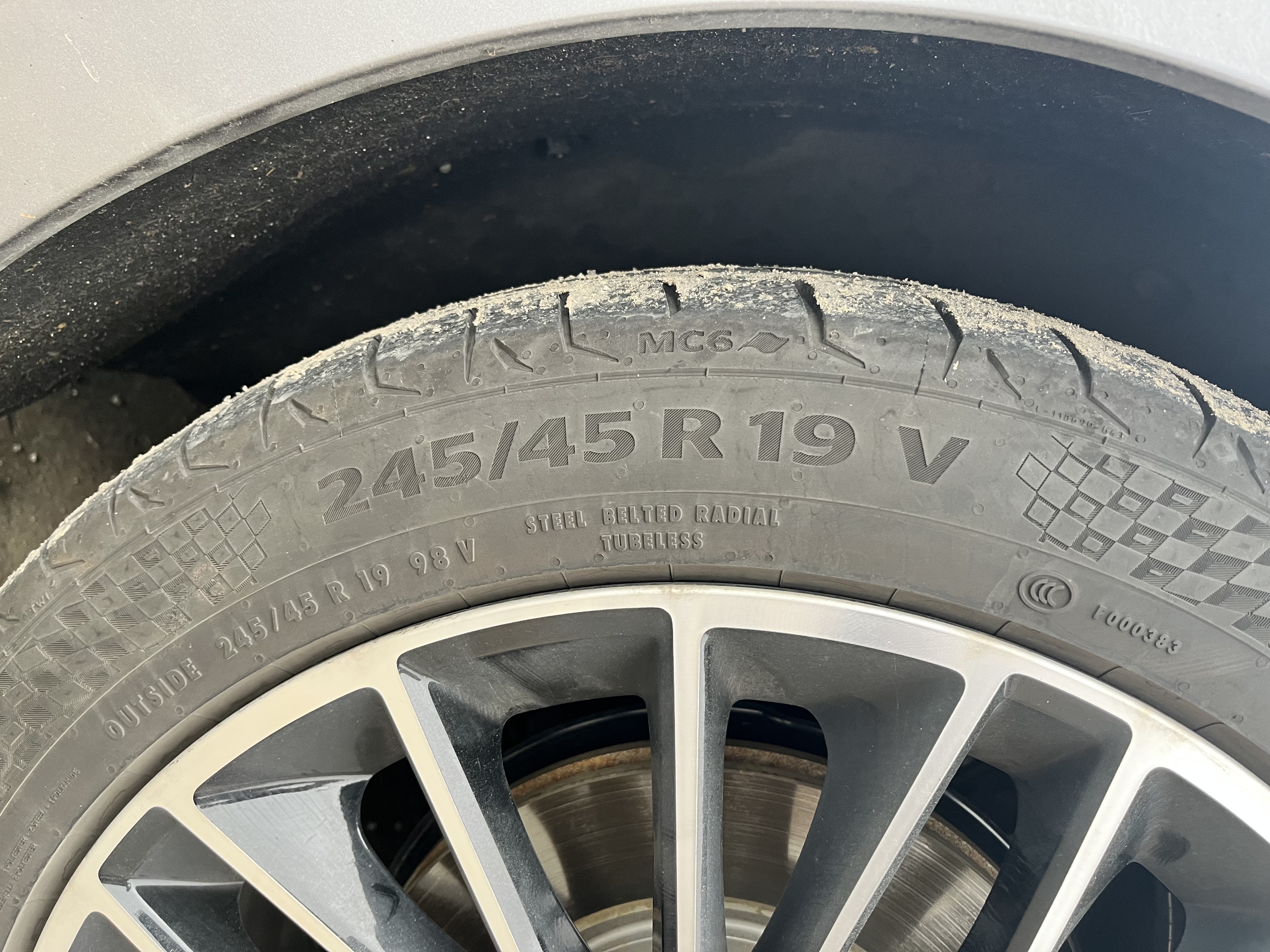 马牌（Continental）汽车轮胎 245/45R19 98V FR MC6 原配比亚迪汉 实拍图