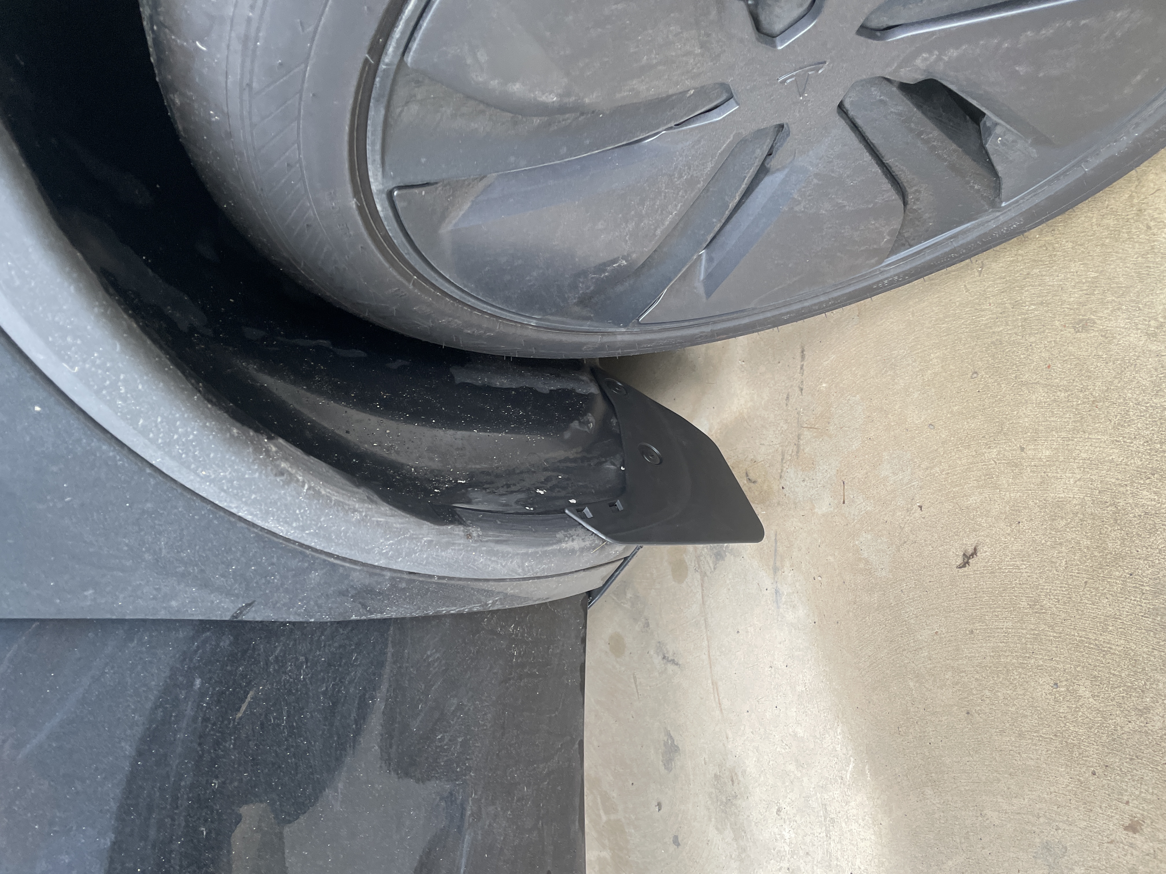 固特异（Goodyear）汽车挡泥板适用于特斯拉焕新modely换新y配件前后轮原厂款TPE配件 实拍图