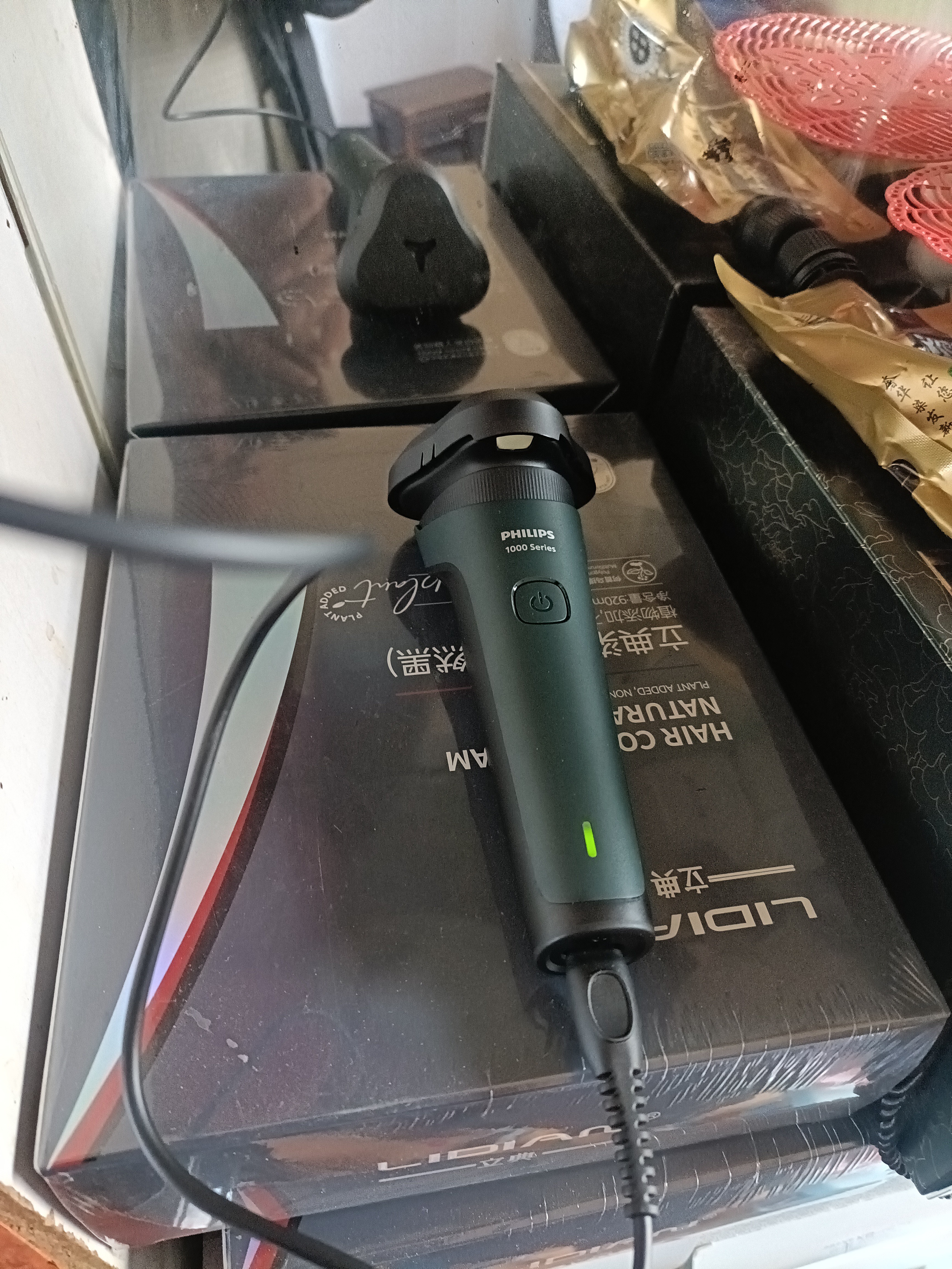 飞利浦新款自营男士电动剃须刀新一代旋风1系刮胡刀 风驰切剃3D浮动刀头 生日礼物送男生老公 价保双11 实拍图