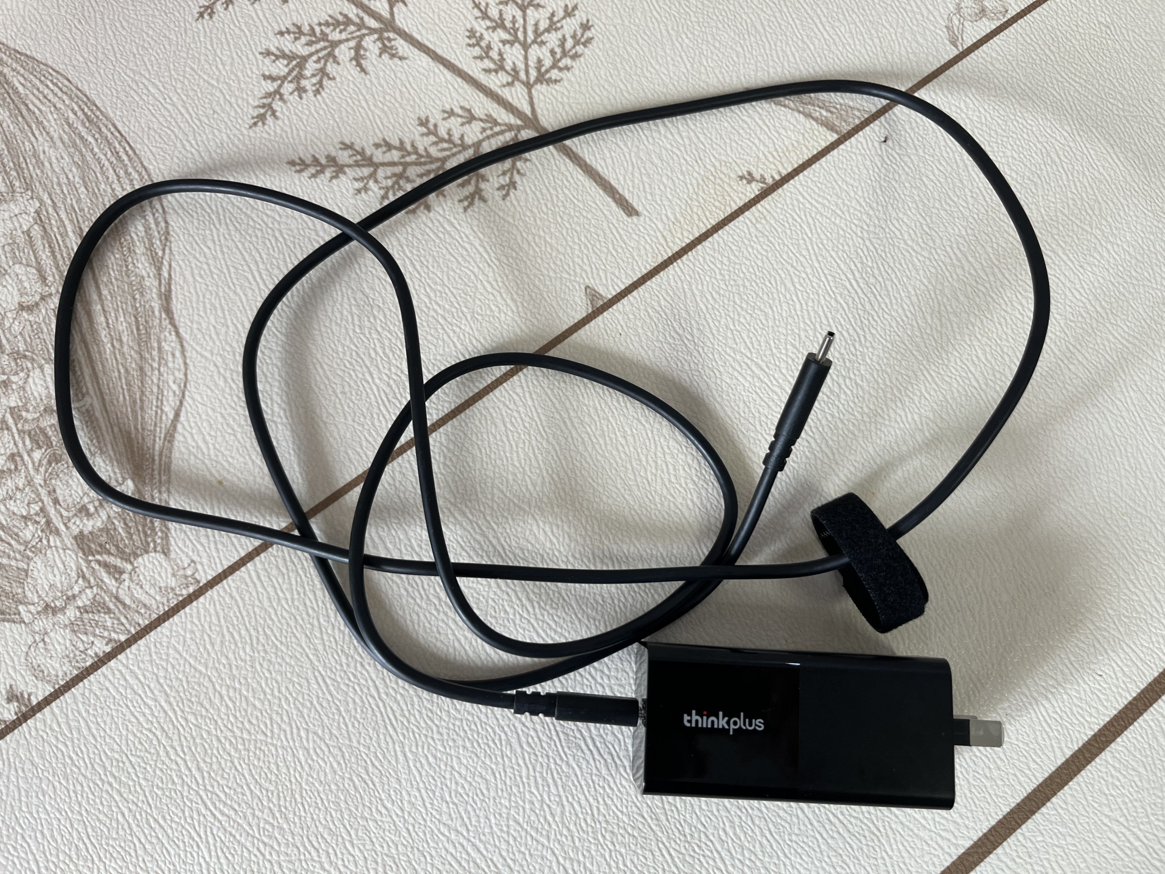 ThinkPad联想thinkplus口红电源适配器65W氮化镓充电器Type-c快充套装 小巧便携 平板/手机/笔记本电脑通用 实拍图