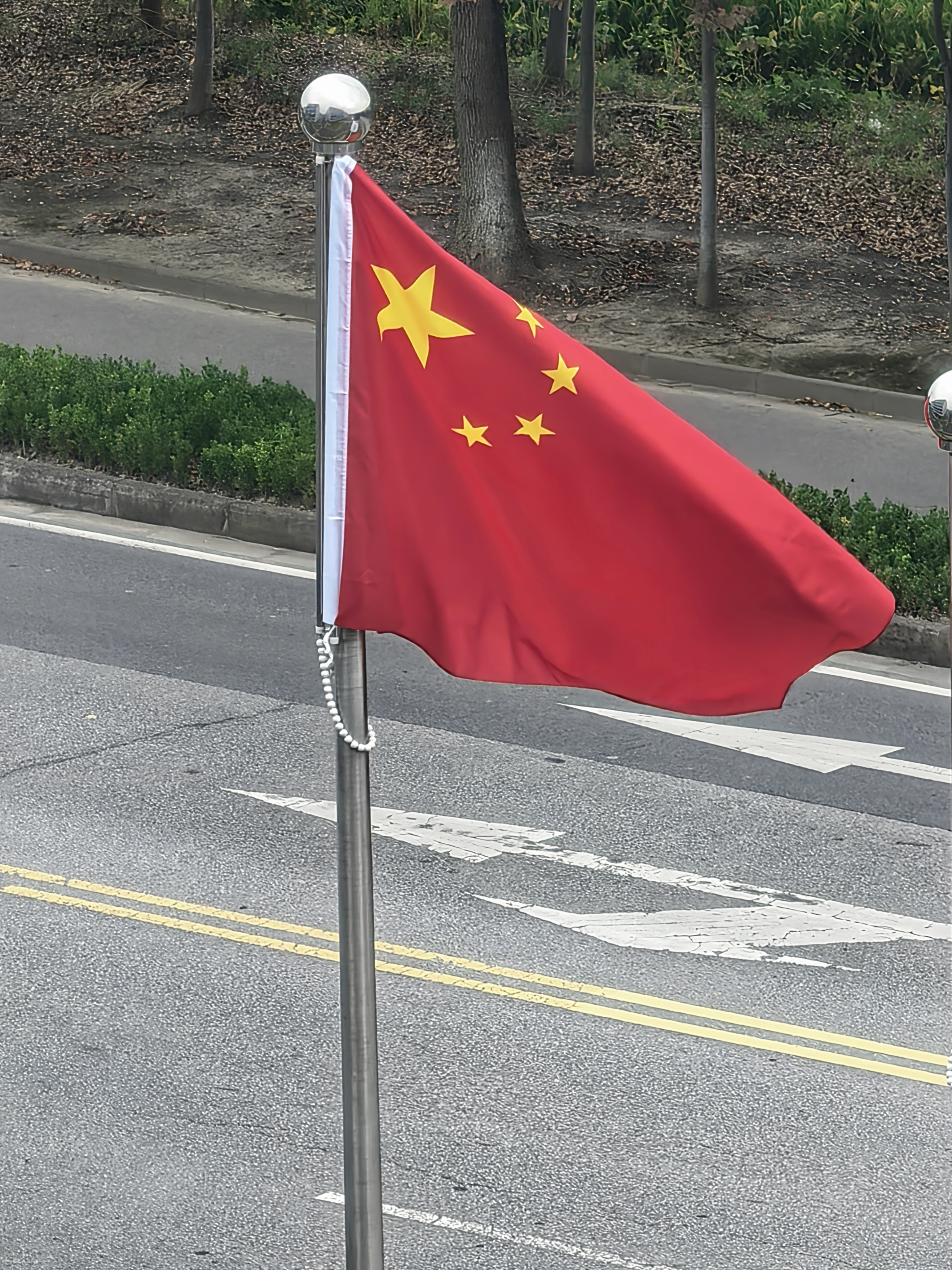 优和（UHOO）【超级爆款】标准加厚3号国旗五星红旗 128*192cm 中国国旗户外挂旗 纳米防水防晒国庆布置旗6193 实拍图