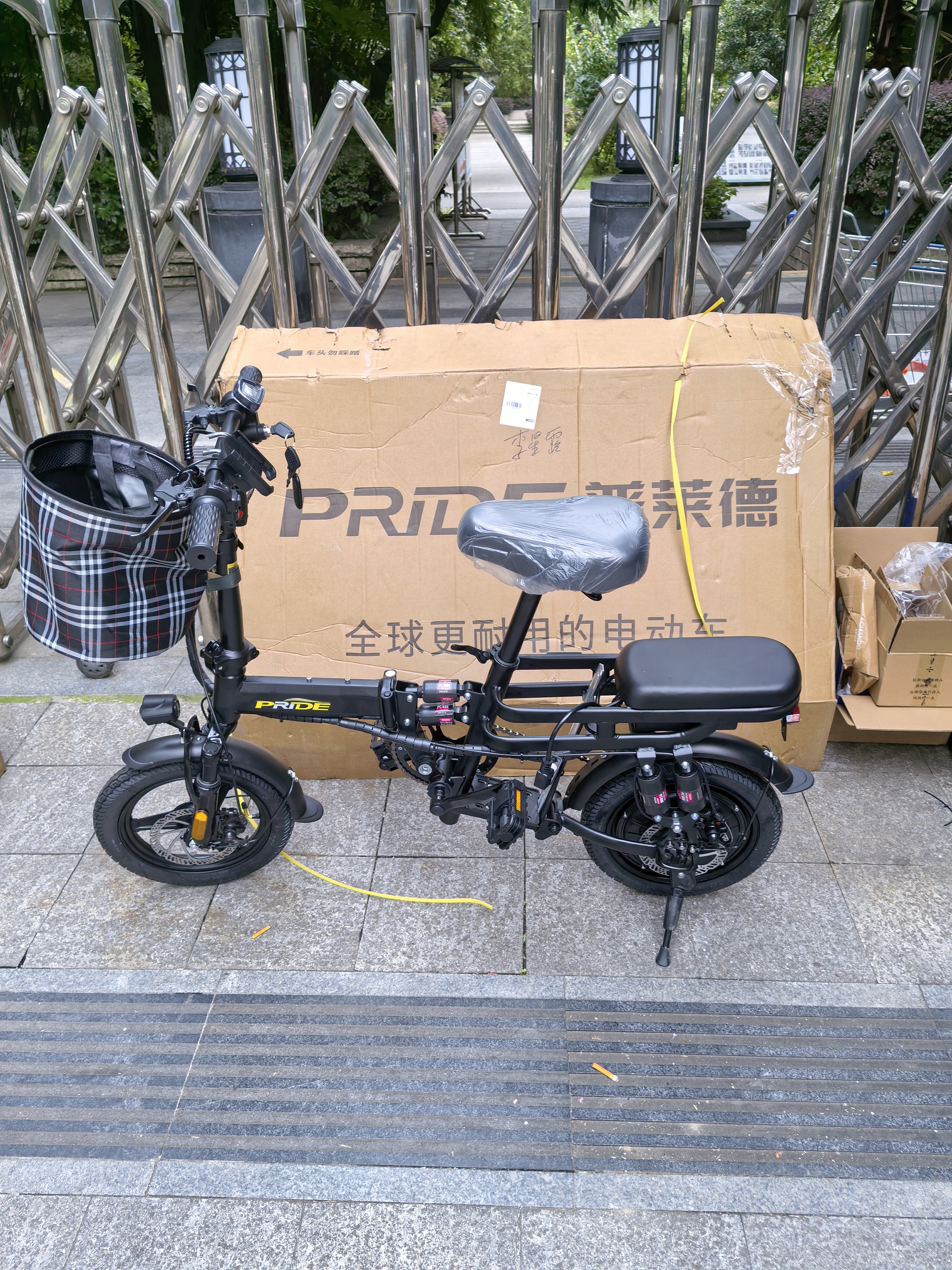 普莱德新国标折叠电动自行车 超长续航电动车 铝合金代驾车 锂电池助力男女通用成人电瓶车 代步电单车 避震顶配-22减震-航芯轻合金-20A纯电续航≤60km 实拍图