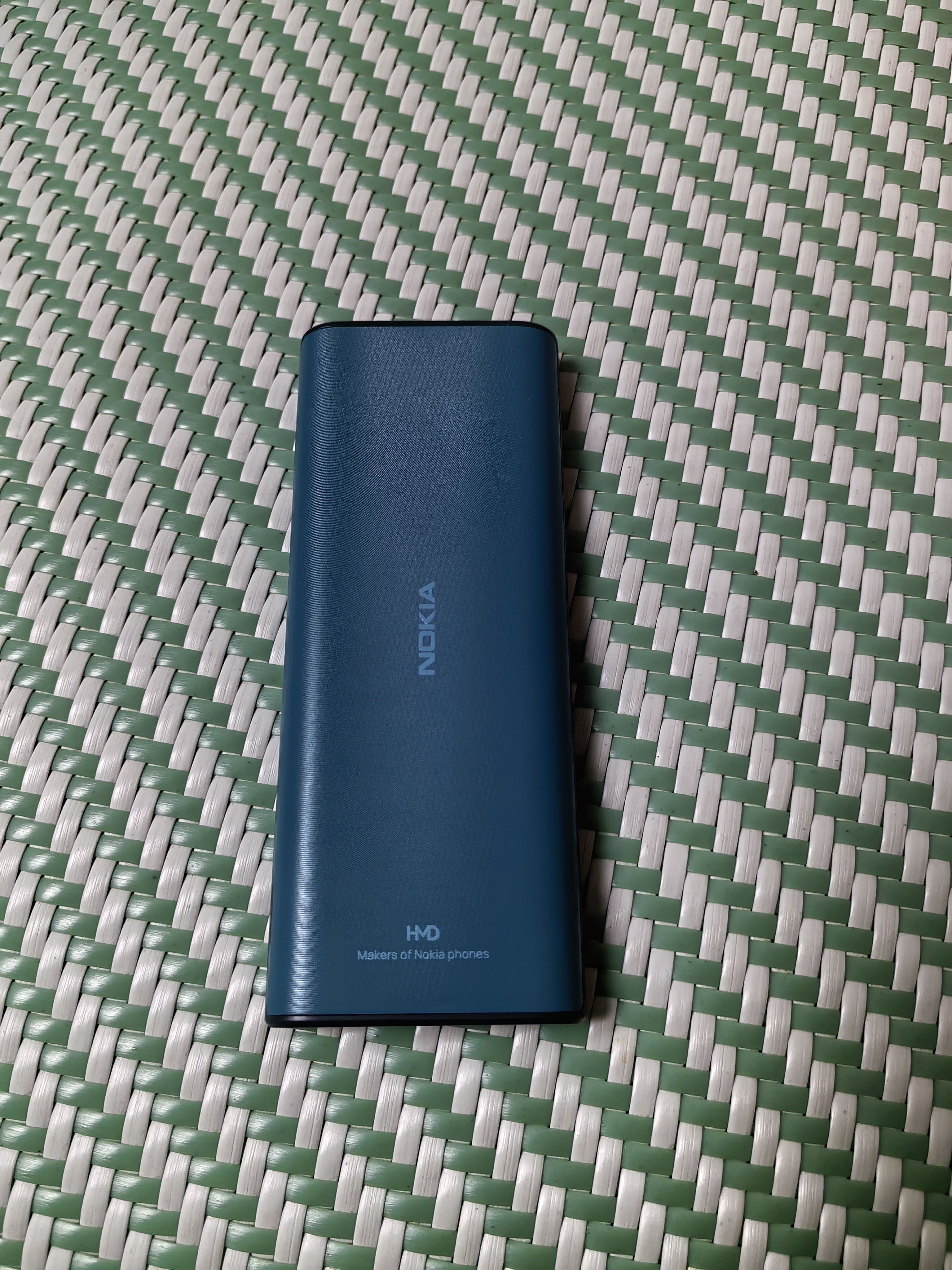 诺基亚（NOKIA）108 4G移动联通电信广电全网通 2.4英寸双卡双待 直板按键学生老人老年人功能机备用手机蓝色 实拍图