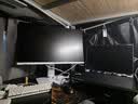 微星（MSI）白刃X32 MAG 274QRFW X32 27英寸2K320Hz HDR400 0.5msGTG 2K240Hz 快速IPS 白色游戏电竞显示器 实拍图