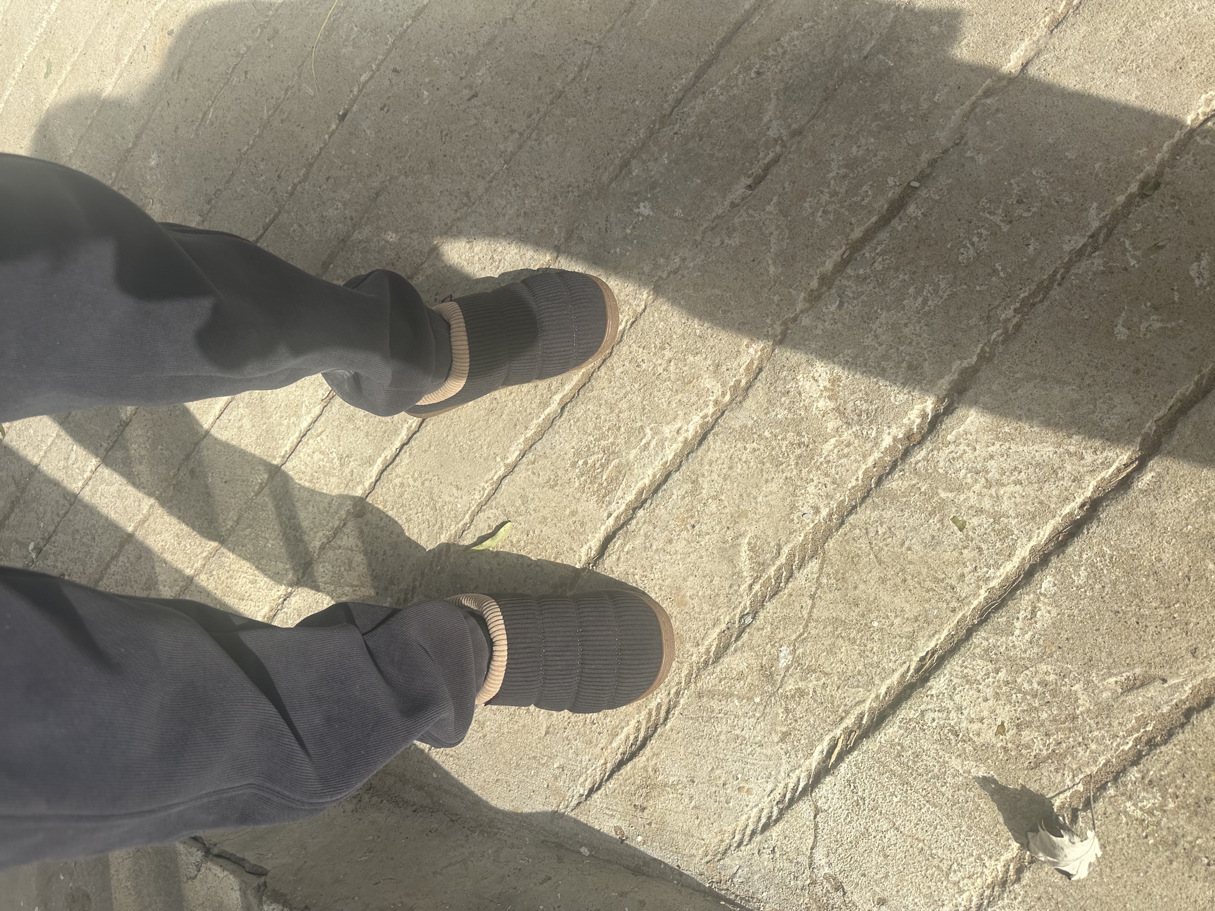 果洛菲冬季棉拖鞋防滑男女包跟中老年人居家加绒保暖棉鞋 深灰色 40-41 实拍图