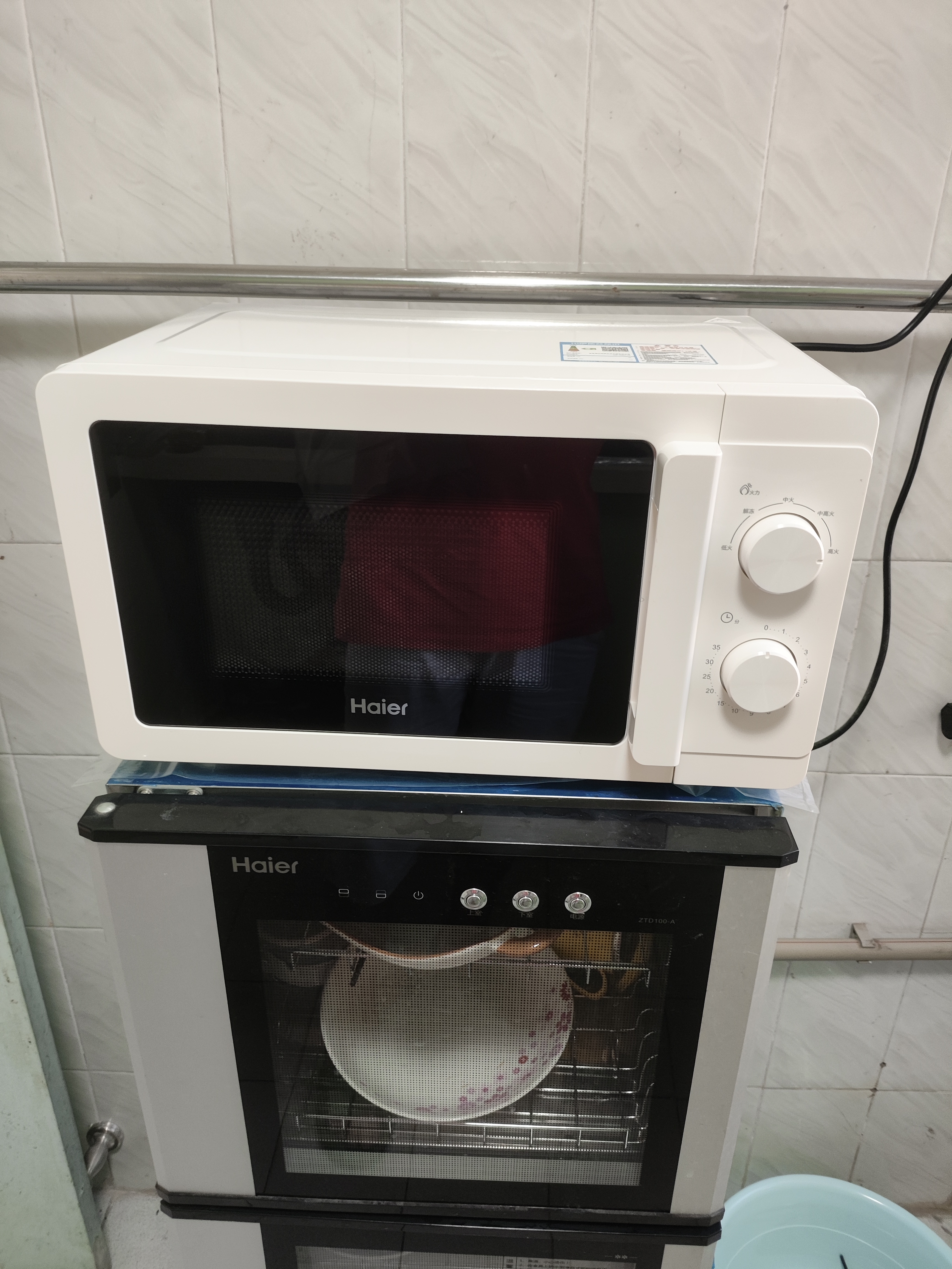 海尔（Haier）xJ.Well京东严选微波炉经典款【金榜推荐】360°转盘加热易洁内胆 家用小型 老人适用 HW-M20T1W 实拍图