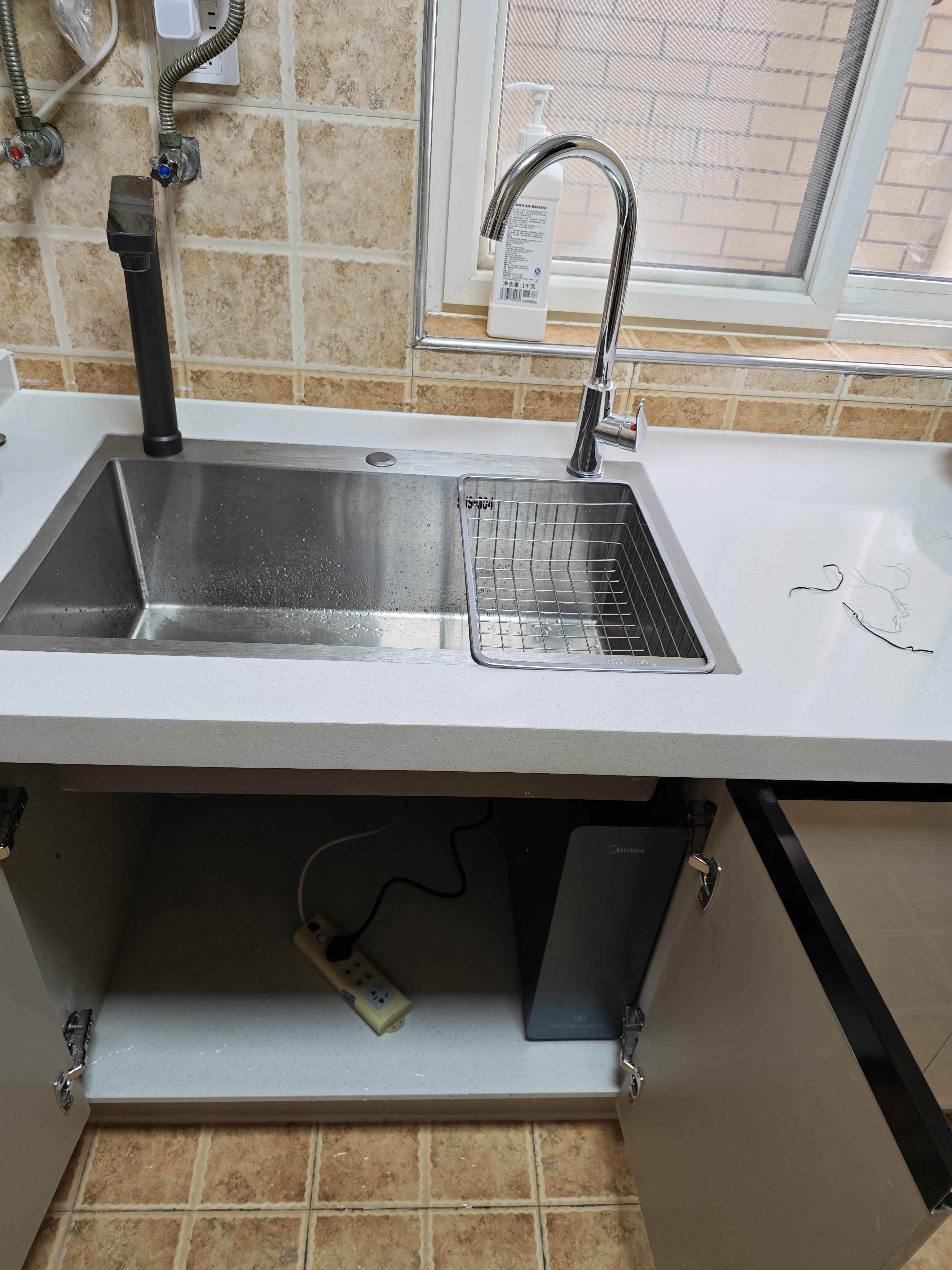 美的（Midea）星河5.0纯水版净水器1200G【瞬时1400G】抑菌0阻垢剂 6年长效RO反渗透家用厨下式净饮机鲜活零陈水 实拍图