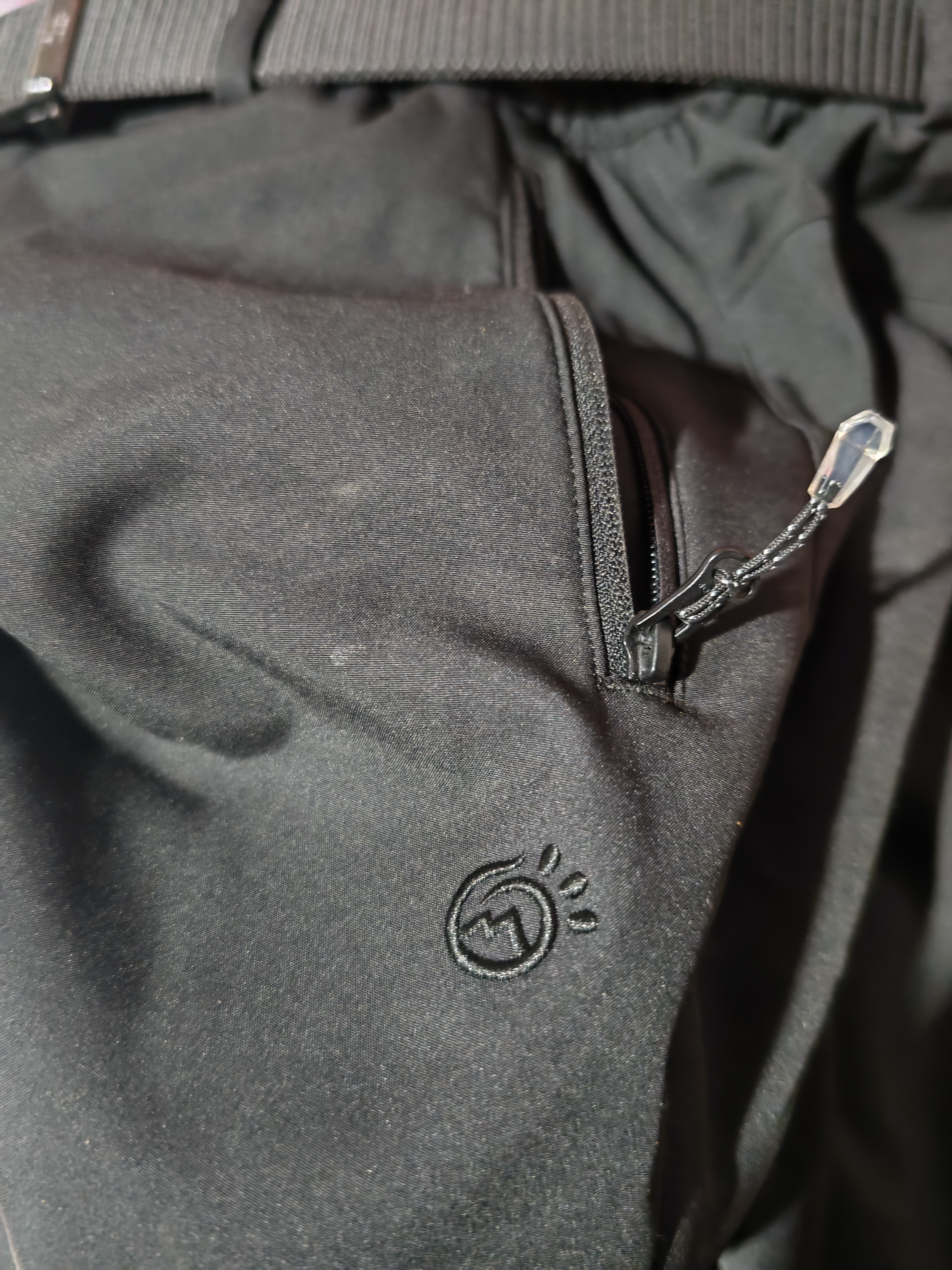 探拓（TECTOP）冲锋裤男加绒保暖防风软壳裤登山徒步裤 男款黑色 XL 实拍图