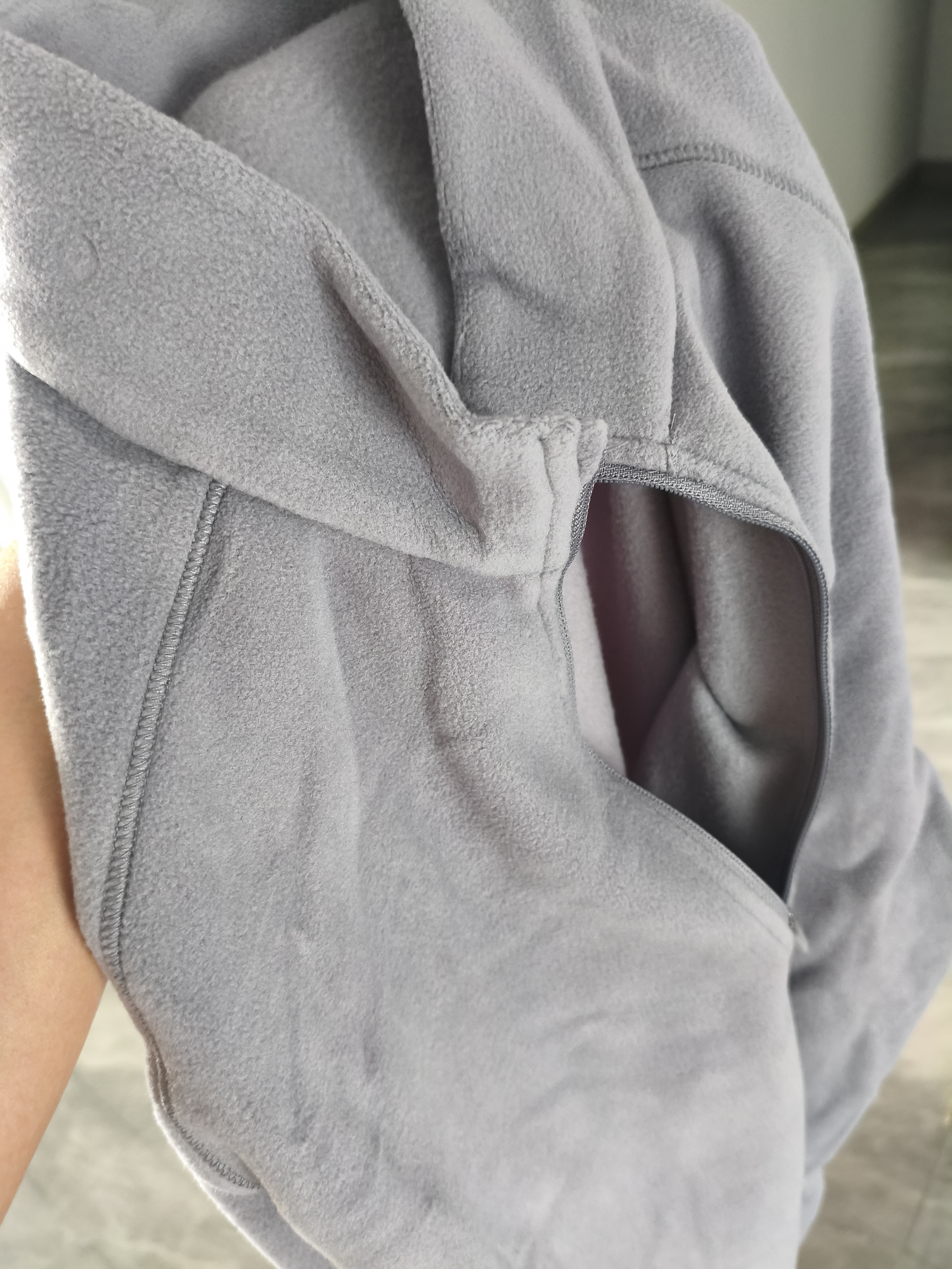 京东京造摇粒绒外套防静电抓绒衣保暖卫衣夹克男女同款 浅雾灰 XL 实拍图