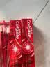 高露洁（Colgate）密集焕白锁白红色牙膏美白清新去渍含氟防蛀去黄去口臭结婚120g 实拍图