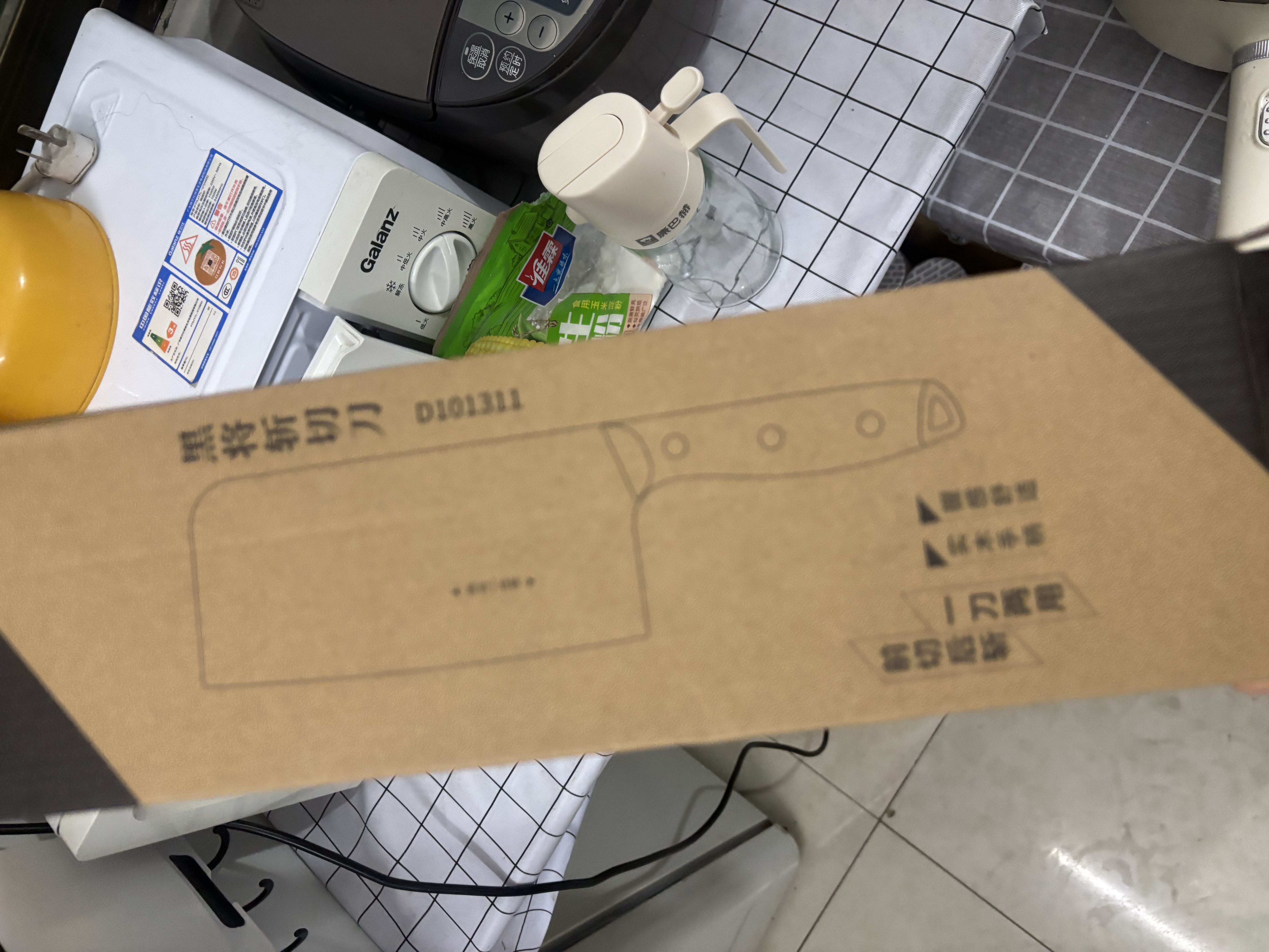 张小泉黑将防锈厨房家用厨具锋利刀具切菜刀斩骨斩切刀 【京东限定】 实拍图
