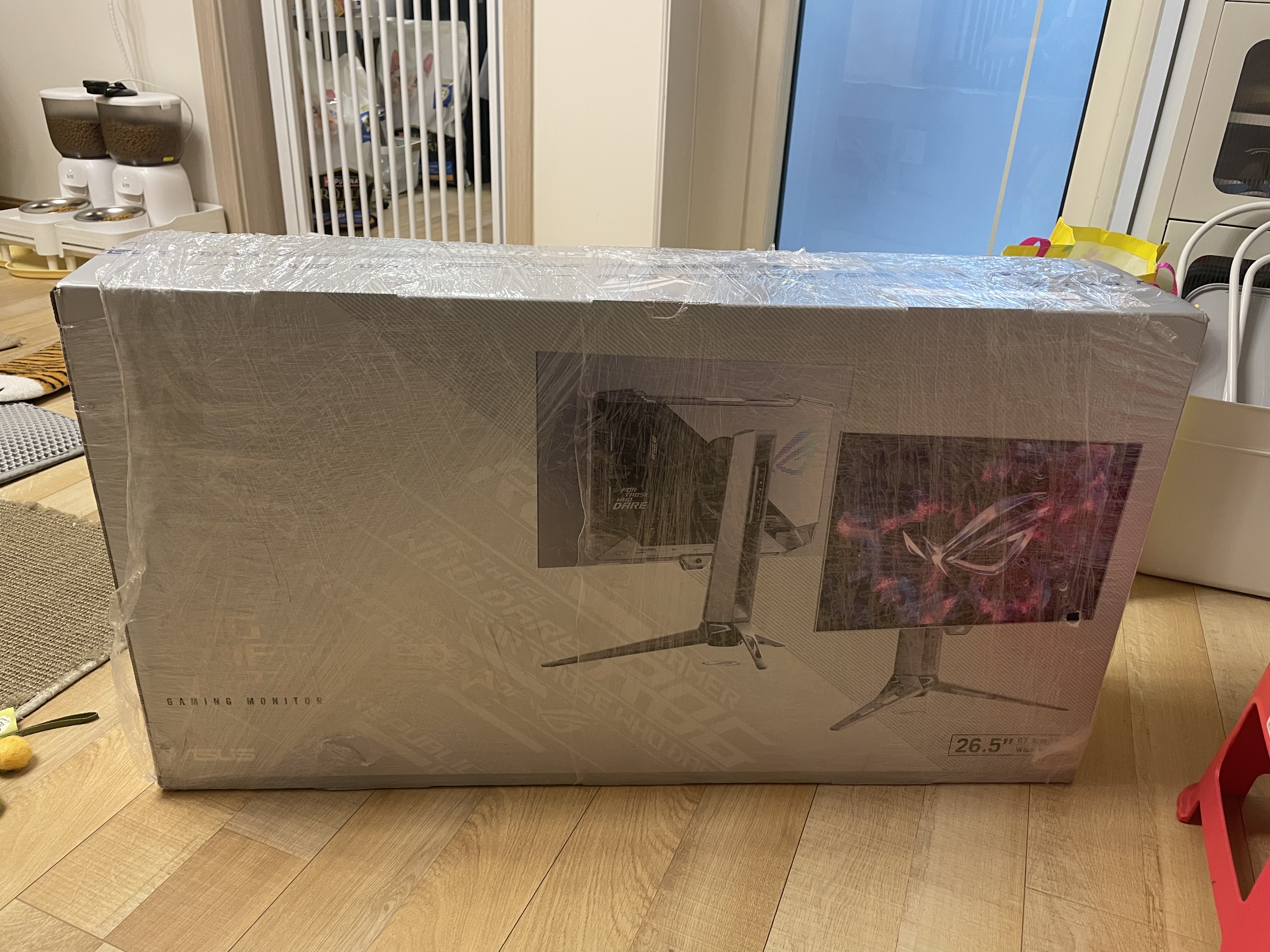 华硕ROG 超杀27 Pro二代 PG27AQWP-W 26.5英寸显示器电竞2K 540Hz双模HD 720Hz HDR500 DP2.1 2代OLED 实拍图