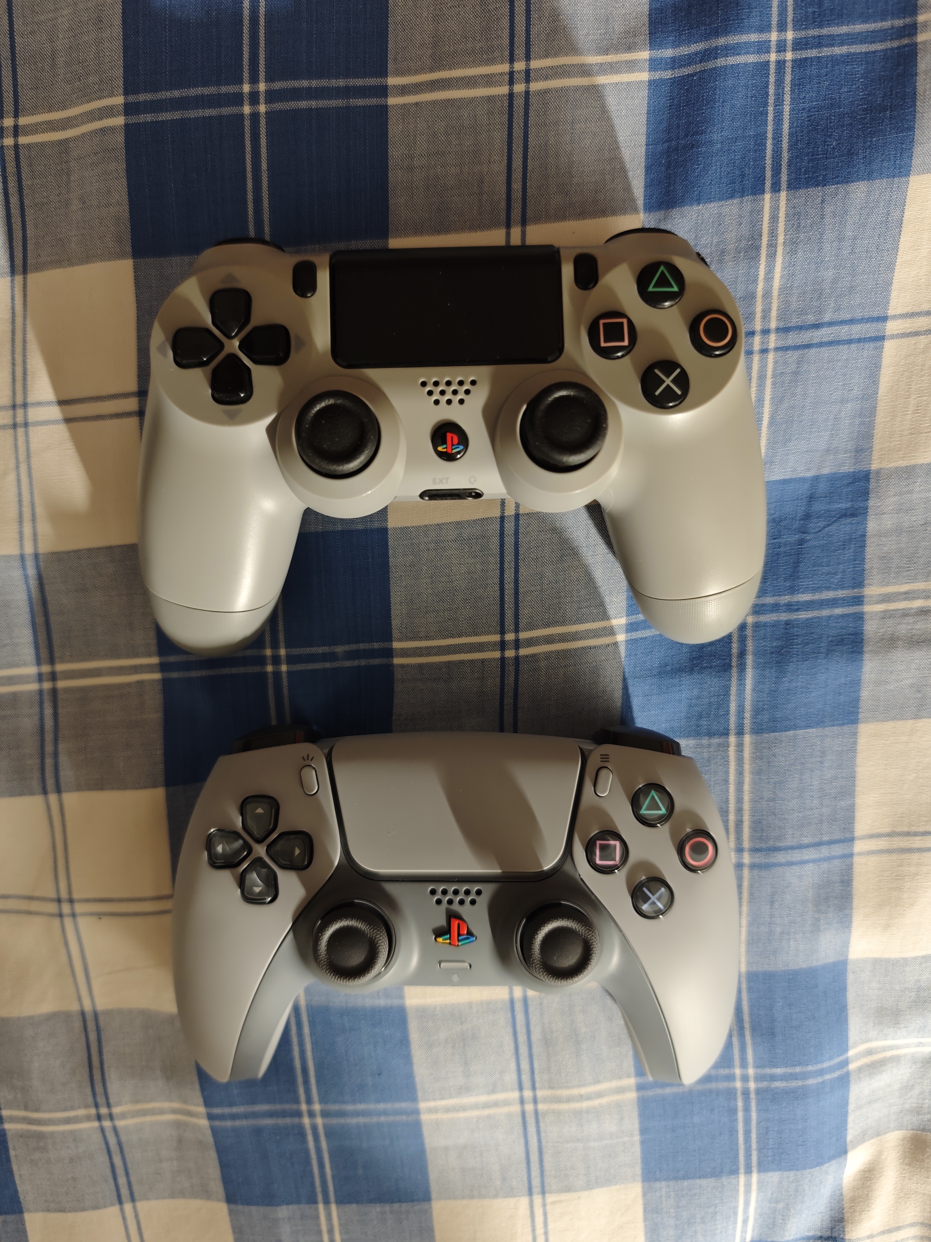 微软（Microsoft）XBOX 无线游戏手柄 X25 无线控制器 25周年定制手柄 蓝牙适配XBOX/PC/平板/手机 Steam 促销 实拍图