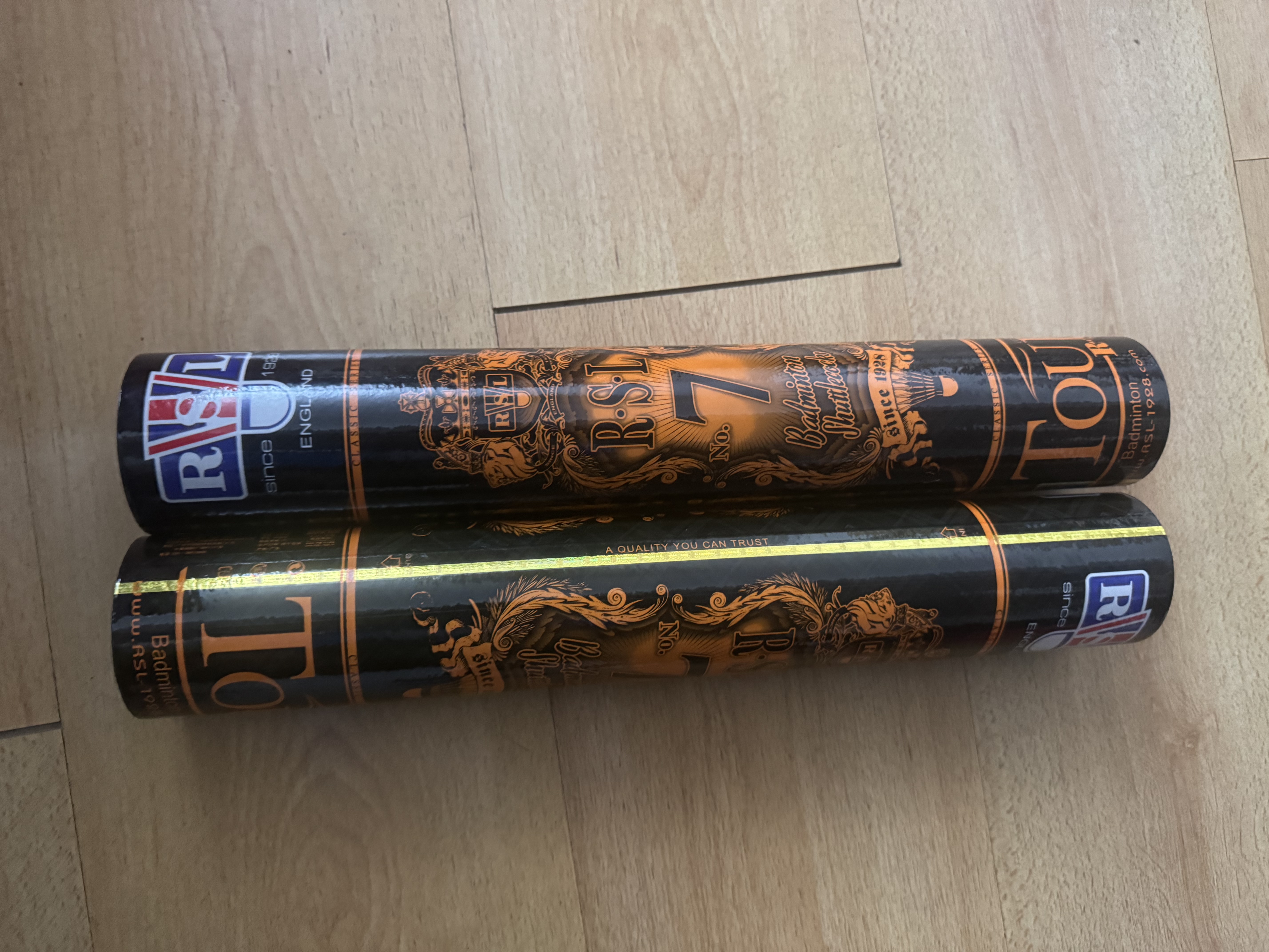亚狮龙(RSL)羽毛球训练比赛训练用球稳定耐打RSL7号77速鸭毛12只装/桶 实拍图