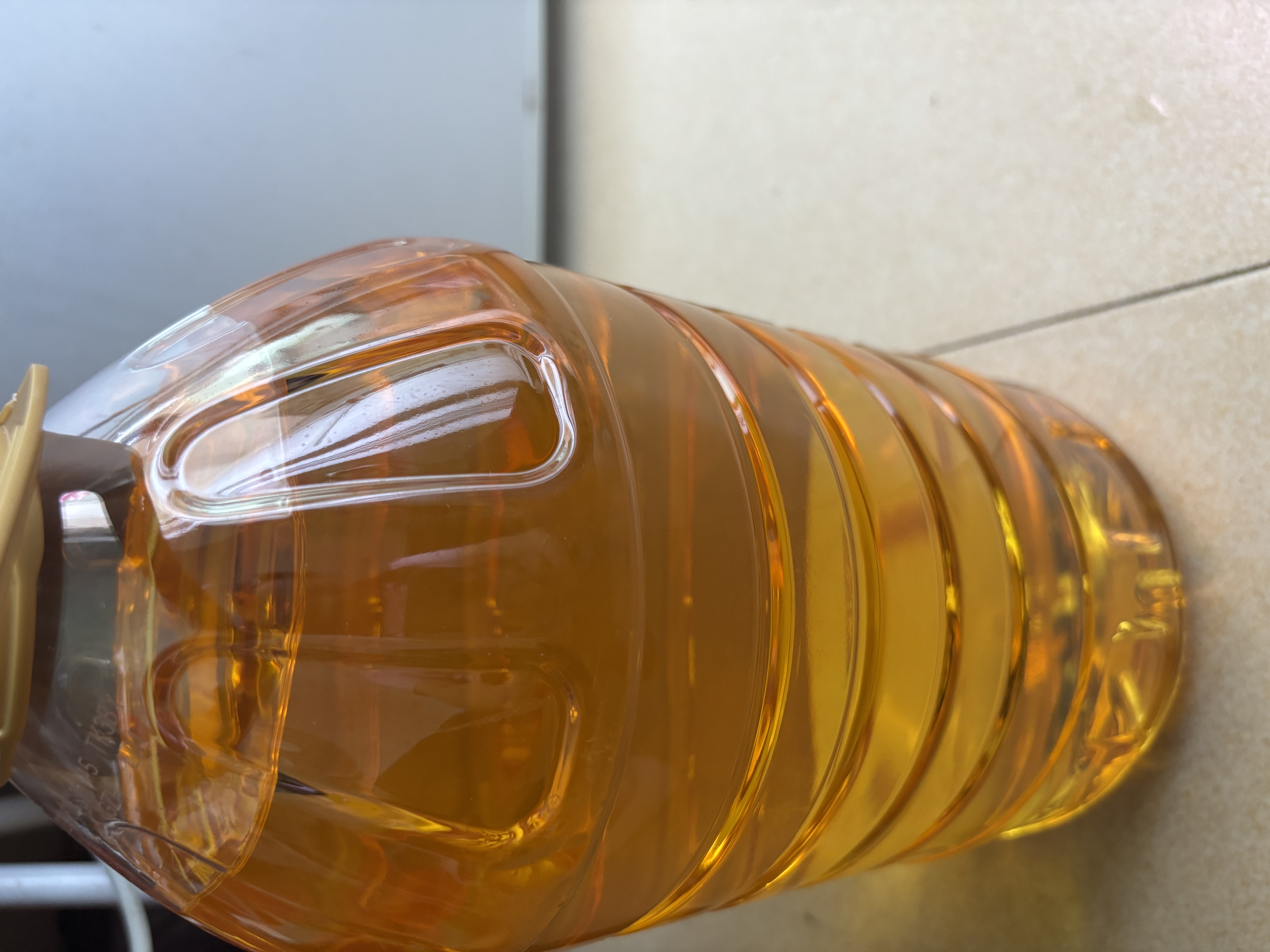 金龙鱼 食用油 非转基因 压榨 一级 纯正玉米油4L（新老包装随机发货） 实拍图